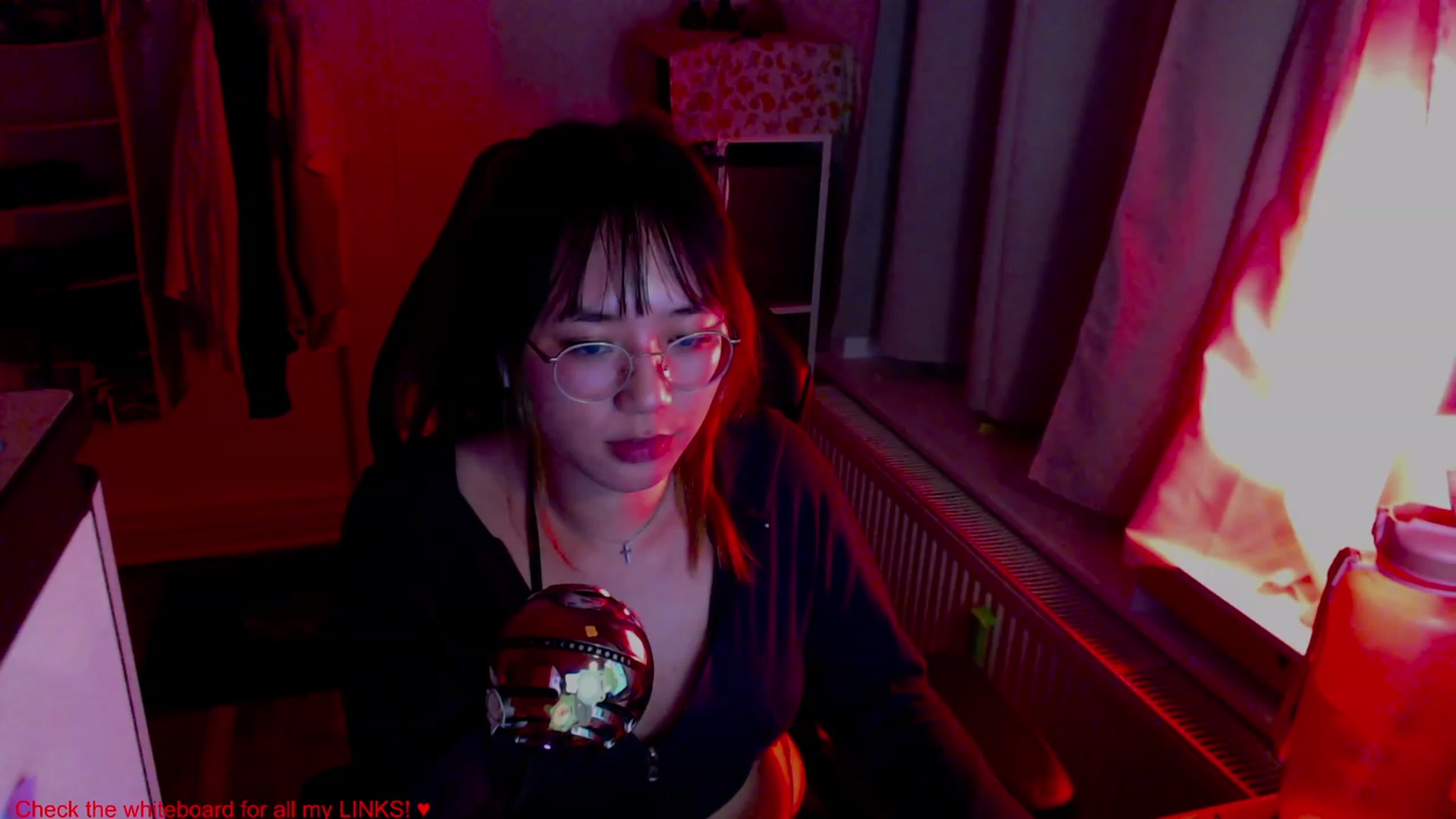 Gallery image thumbnail from Kuromin's myfreecams stream on, 06/20/2023, 24:04 image 14 of 20