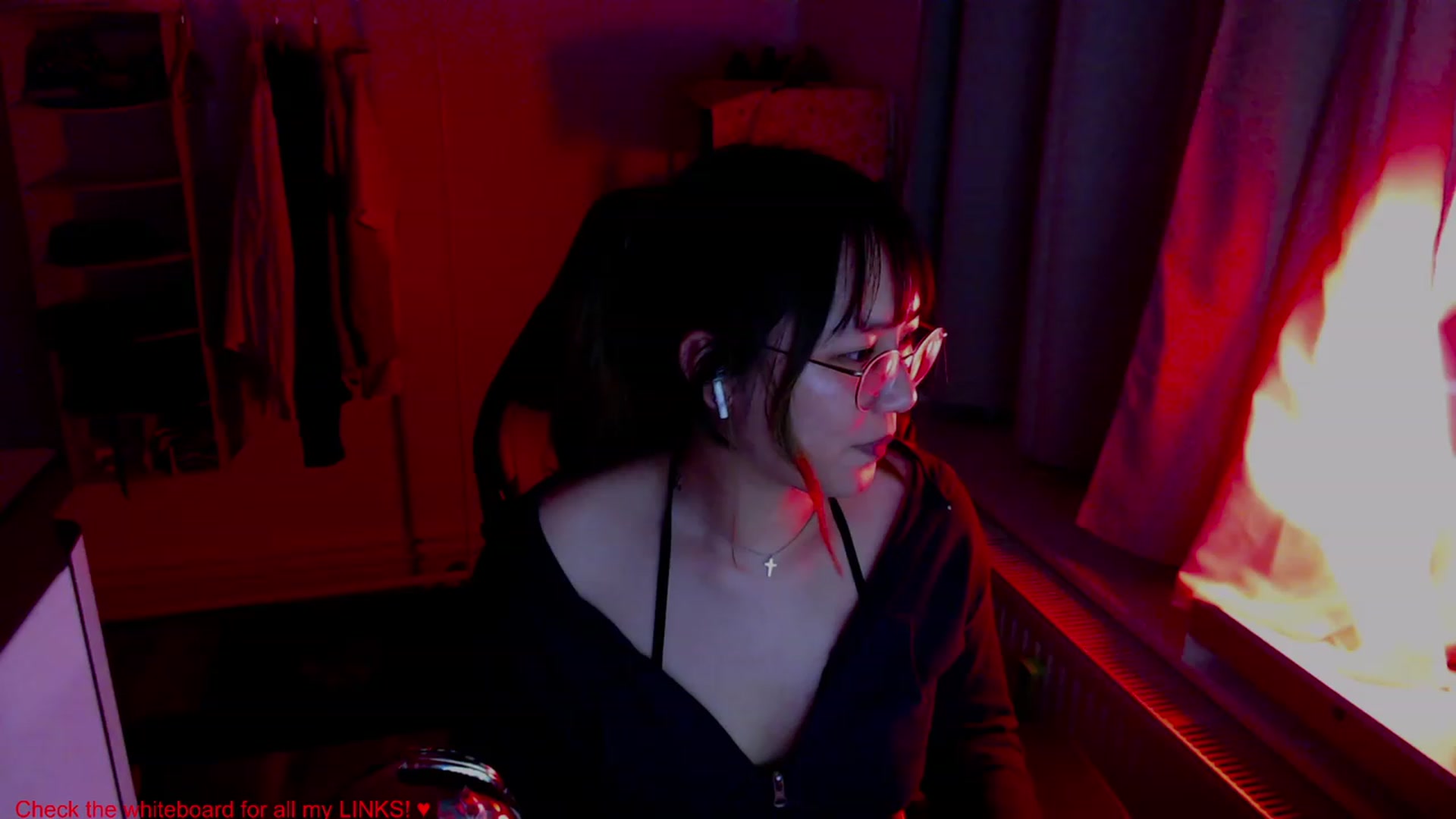 Gallery image thumbnail from Kuromin's myfreecams stream on, 06/20/2023, 01:59 image 13 of 20
