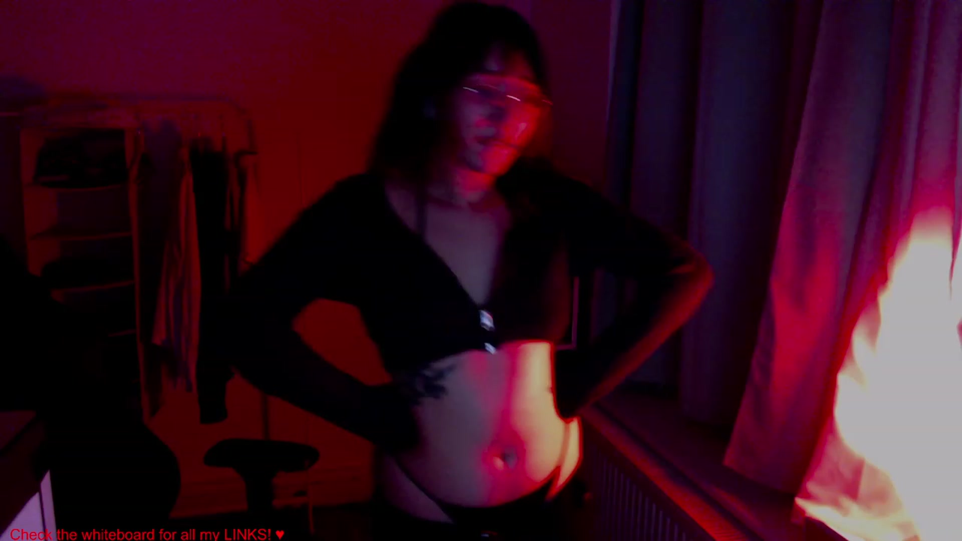 Gallery image thumbnail from Kuromin's myfreecams stream on, 06/20/2023, 01:59 image 10 of 20