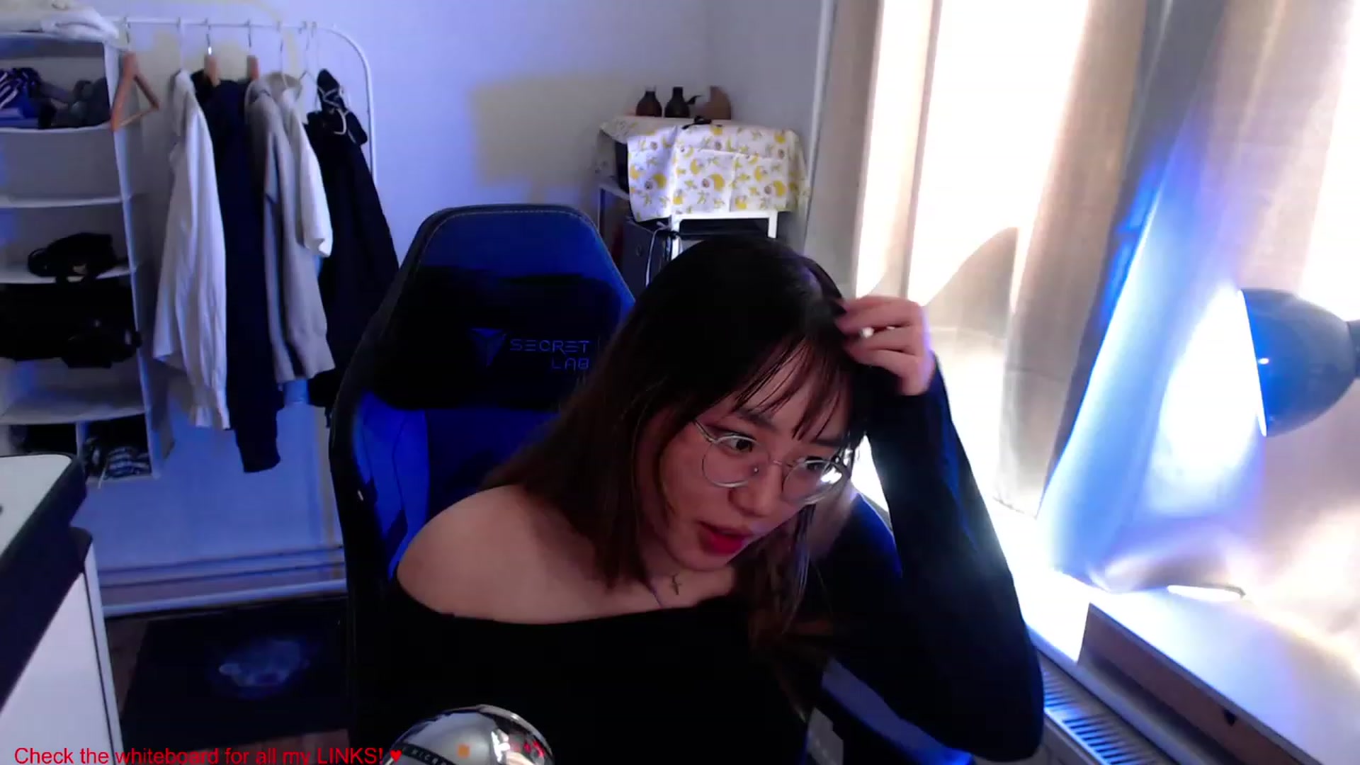 Gallery image thumbnail from Kuromin's myfreecams stream on, 06/20/2023, 13:53 image 18 of 20