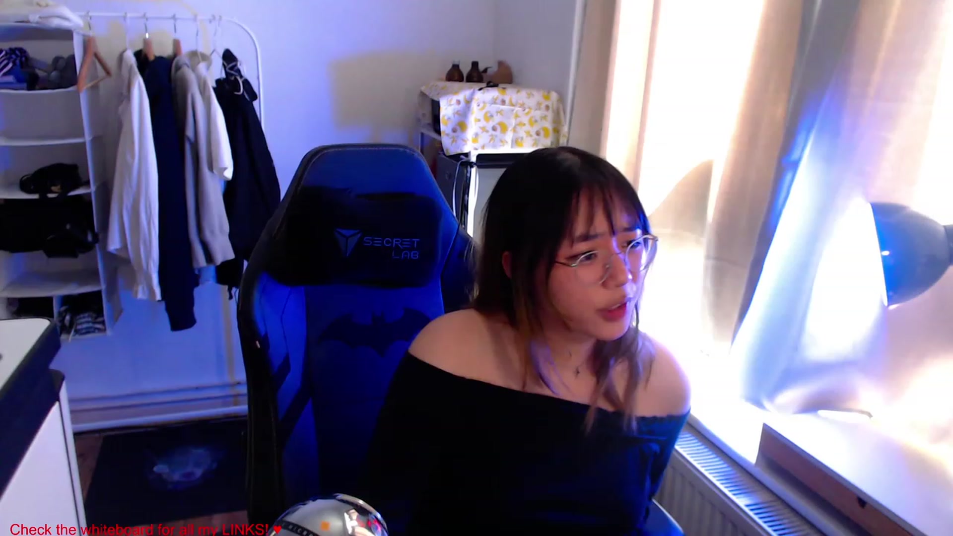 Gallery image thumbnail from Kuromin's myfreecams stream on, 06/20/2023, 13:53 image 14 of 20