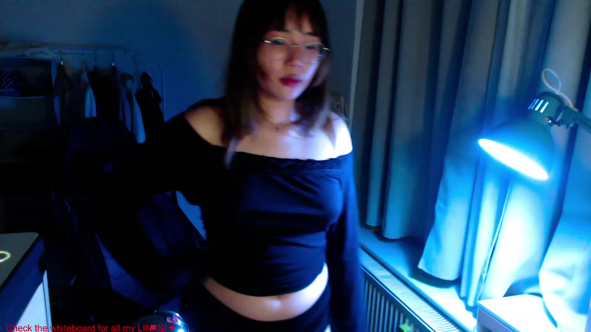 Gallery image thumbnail from Kuromin's myfreecams stream on, 06/20/2023, 21:24 image 11 of 20