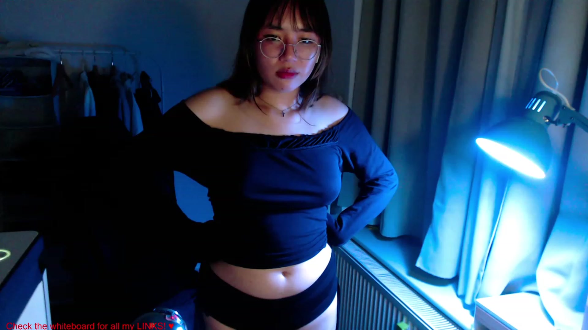 Gallery image thumbnail from Kuromin's myfreecams stream on, 06/20/2023, 21:24 image 19 of 20