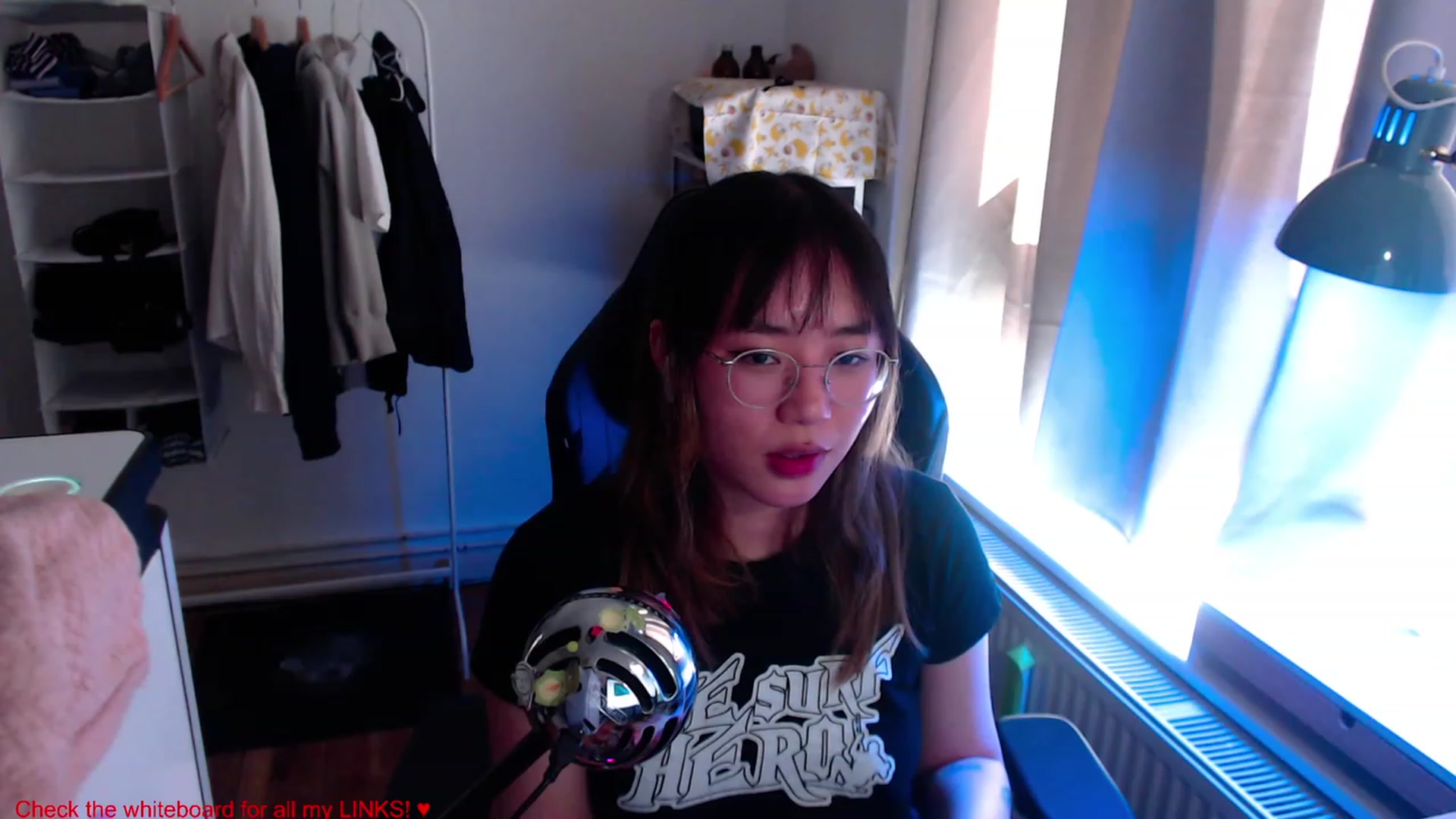 Gallery image thumbnail from Kuromin's myfreecams stream on, 06/21/2023, 14:54 image 16 of 20