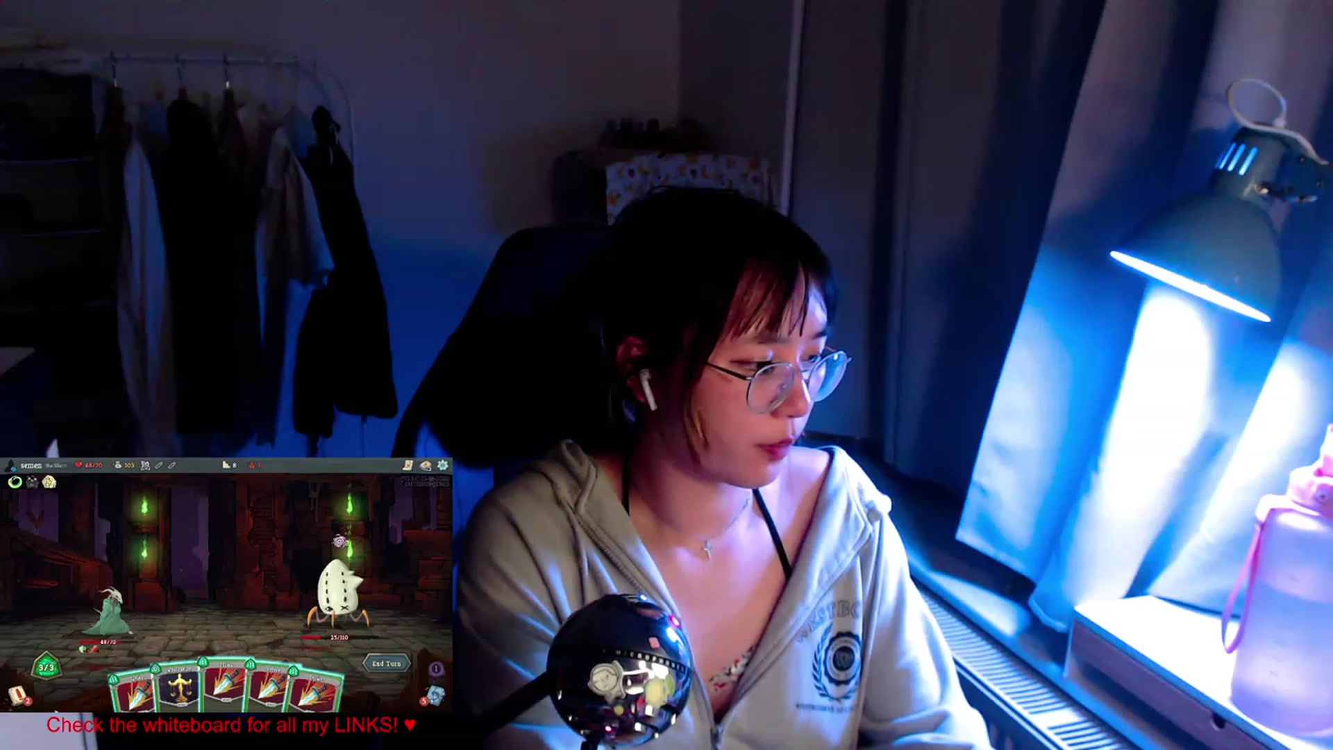 Gallery image thumbnail from Kuromin's myfreecams stream on, 06/22/2023, 22:10 image 12 of 20