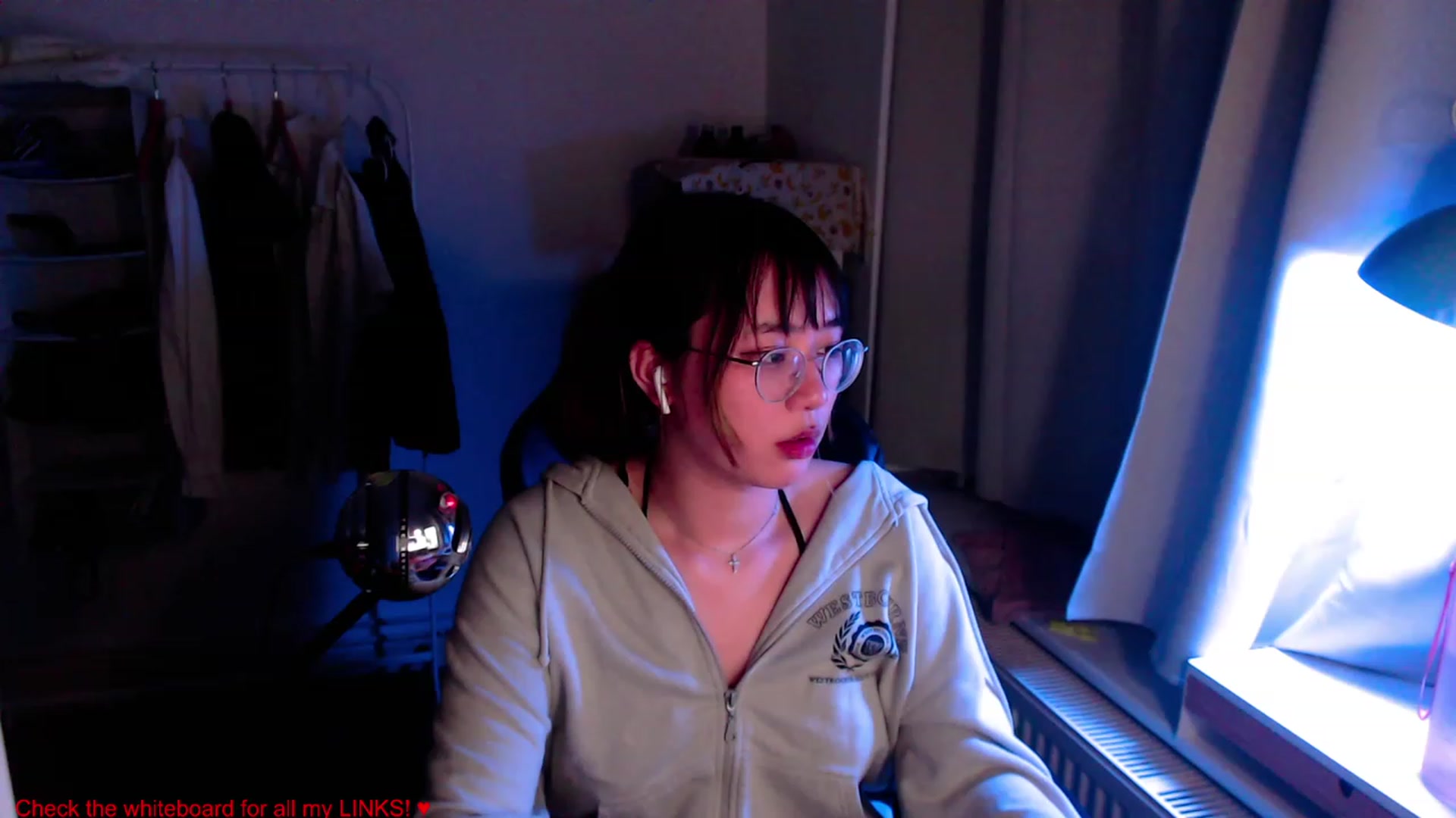 Gallery image thumbnail from Kuromin's myfreecams stream on, 06/23/2023, 24:04 image 1 of 20