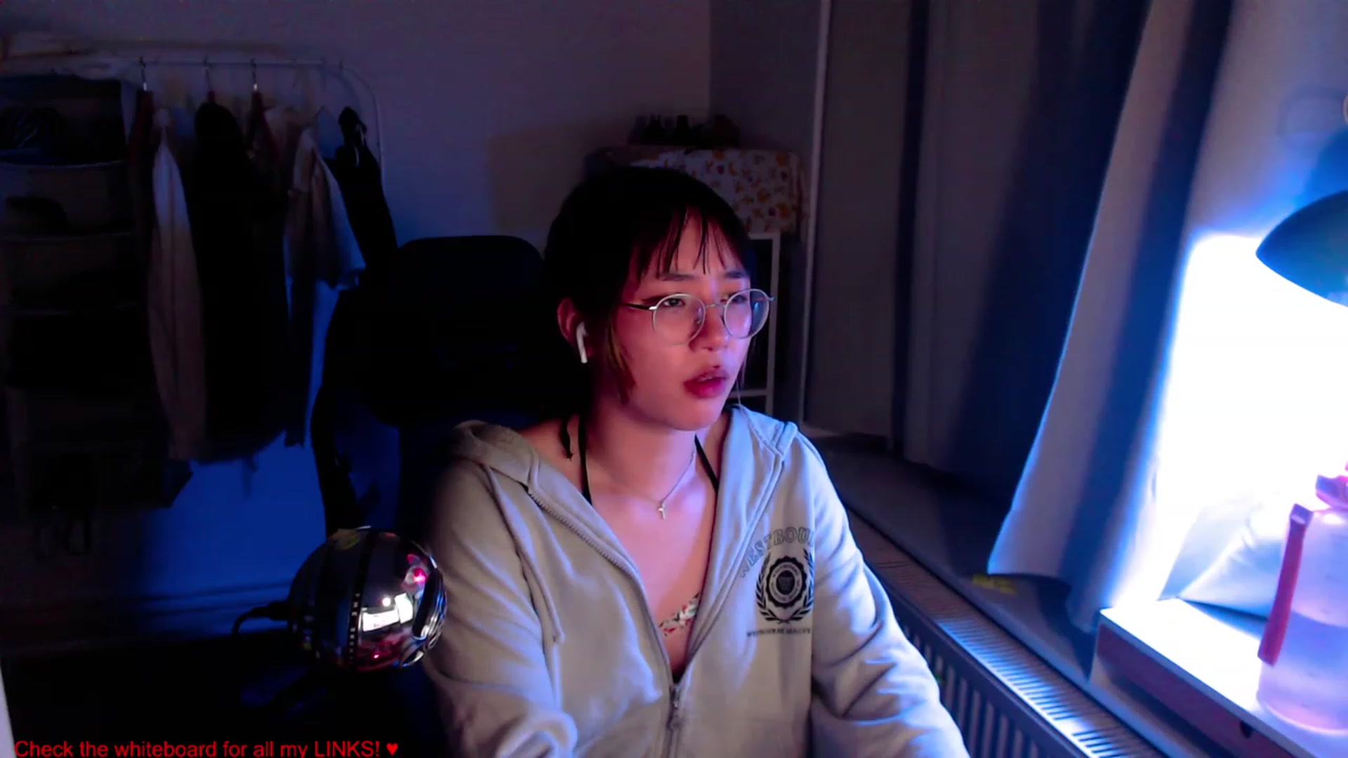 Gallery image thumbnail from Kuromin's myfreecams stream on, 06/23/2023, 24:04 image 11 of 20