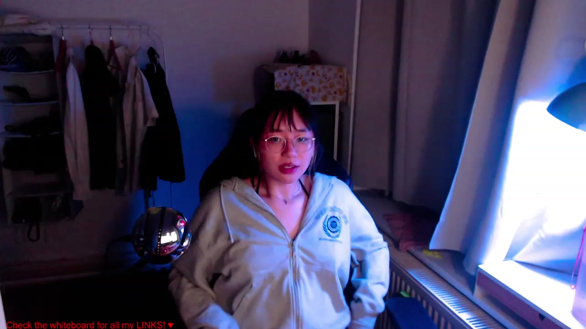 Gallery image thumbnail from Kuromin's myfreecams stream on, 06/23/2023, 24:04 image 2 of 20