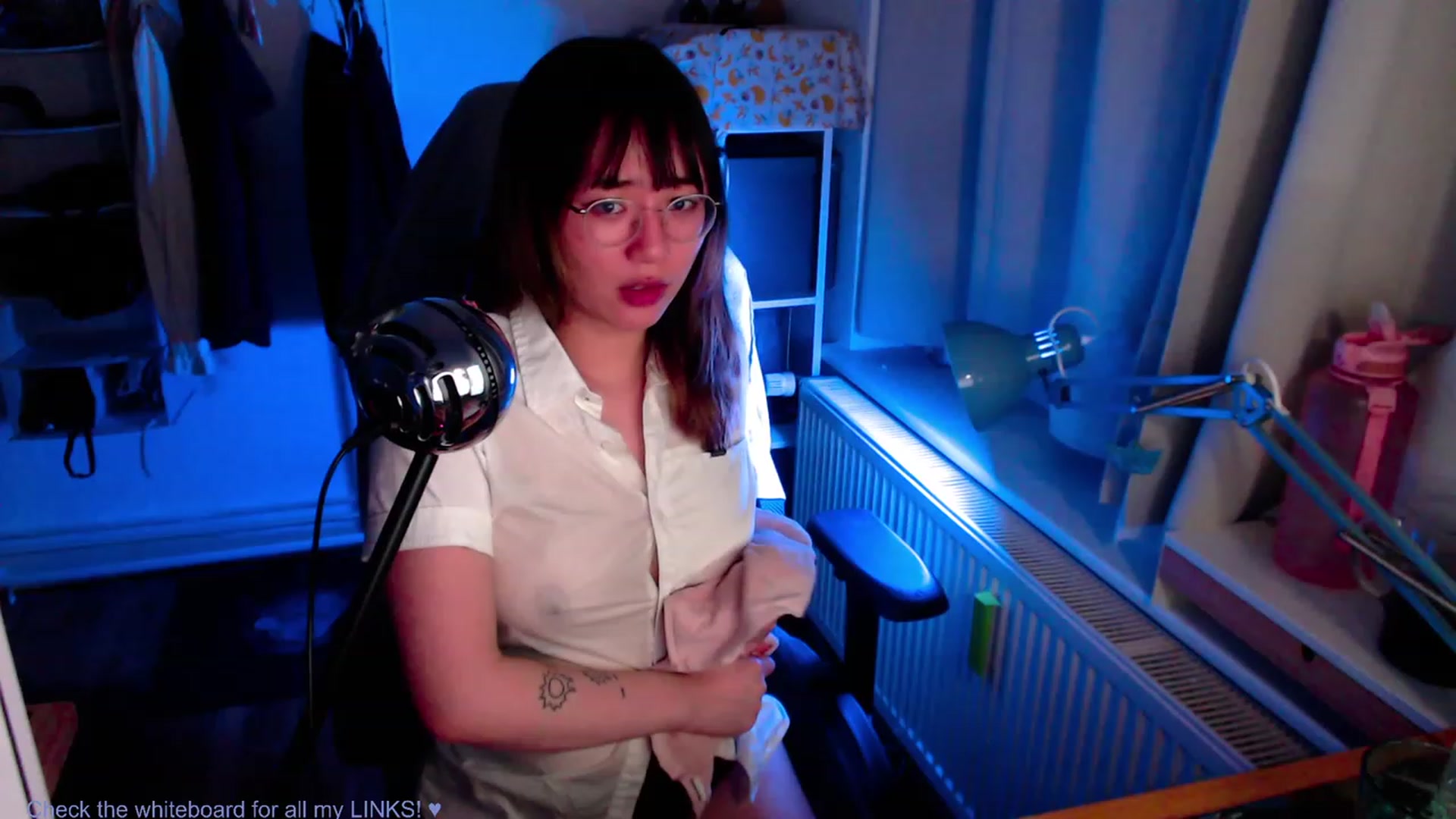 Gallery image thumbnail from Kuromin's myfreecams stream on, 06/24/2023, 04:16 image 7 of 20