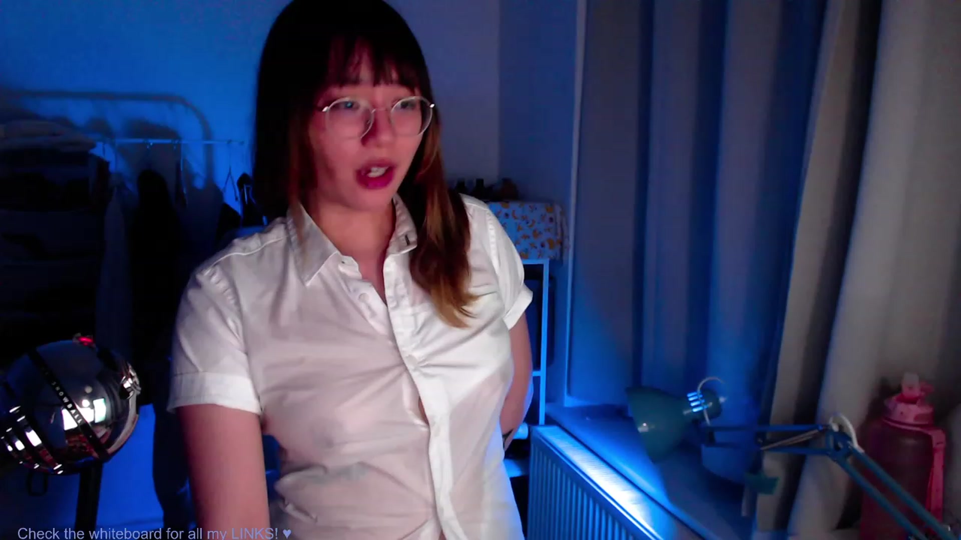 Gallery image thumbnail from Kuromin's myfreecams stream on, 06/24/2023, 04:16 image 3 of 20