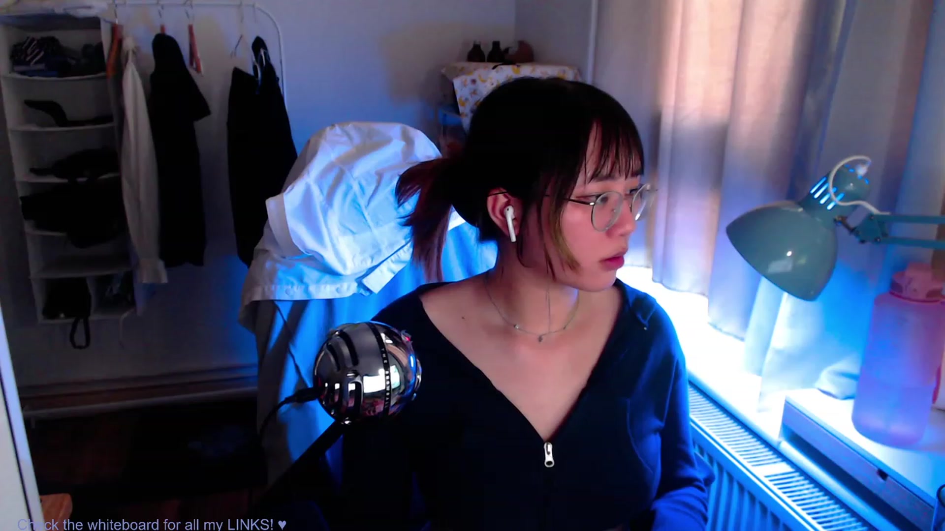 Gallery image thumbnail from Kuromin's myfreecams stream on, 06/24/2023, 07:22 image 15 of 20