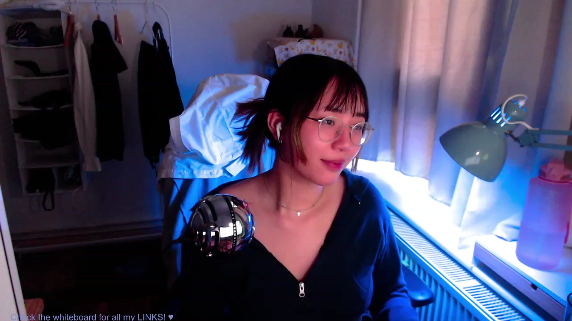 Gallery image thumbnail from Kuromin's myfreecams stream on, 06/24/2023, 07:22 image 18 of 20