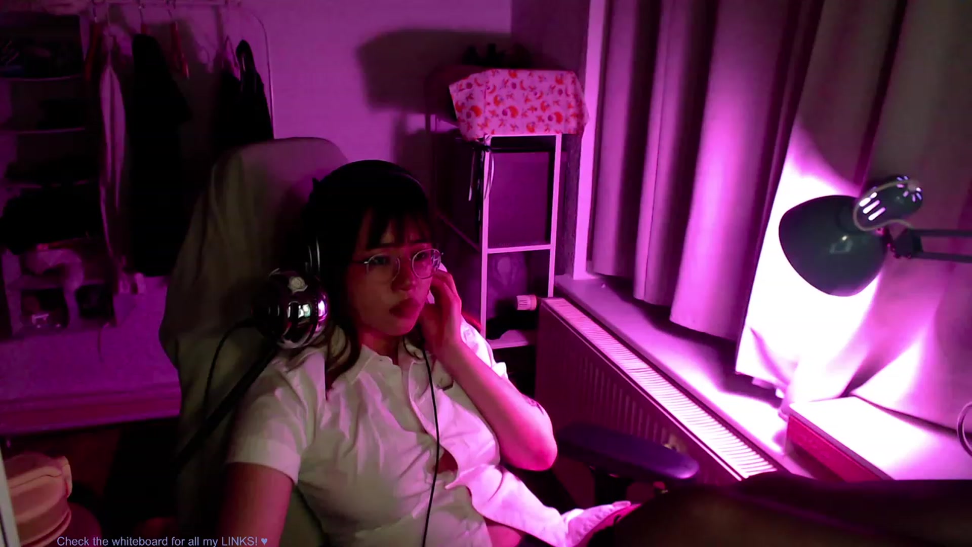Gallery image thumbnail from Kuromin's myfreecams stream on, 06/26/2023, 03:43 image 4 of 20