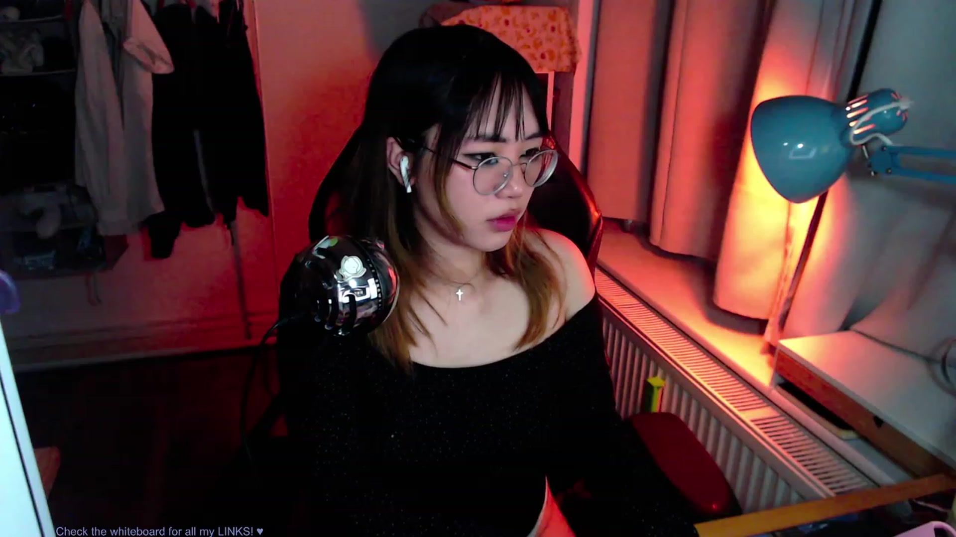 Gallery image thumbnail from Kuromin's myfreecams stream on, 06/28/2023, 01:32 image 10 of 20
