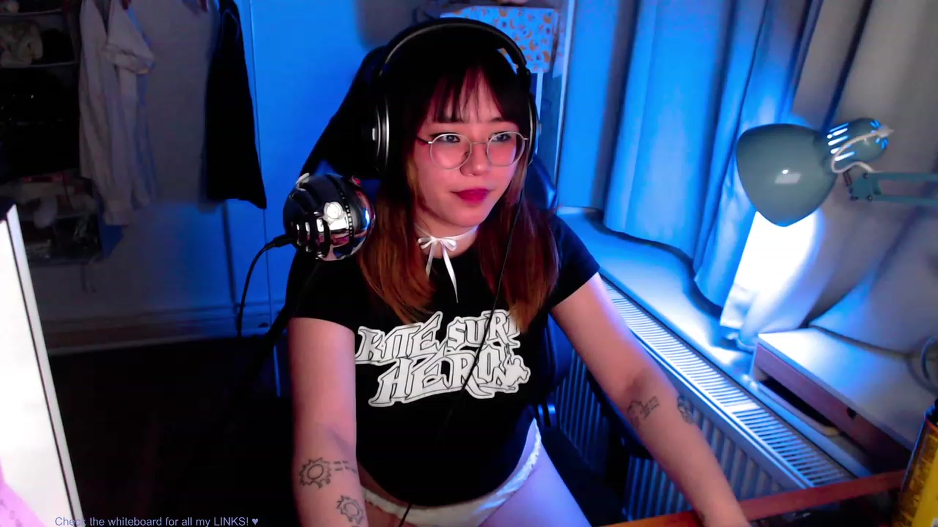 Gallery image thumbnail from Kuromin's myfreecams stream on, 06/28/2023, 21:44 image 2 of 20