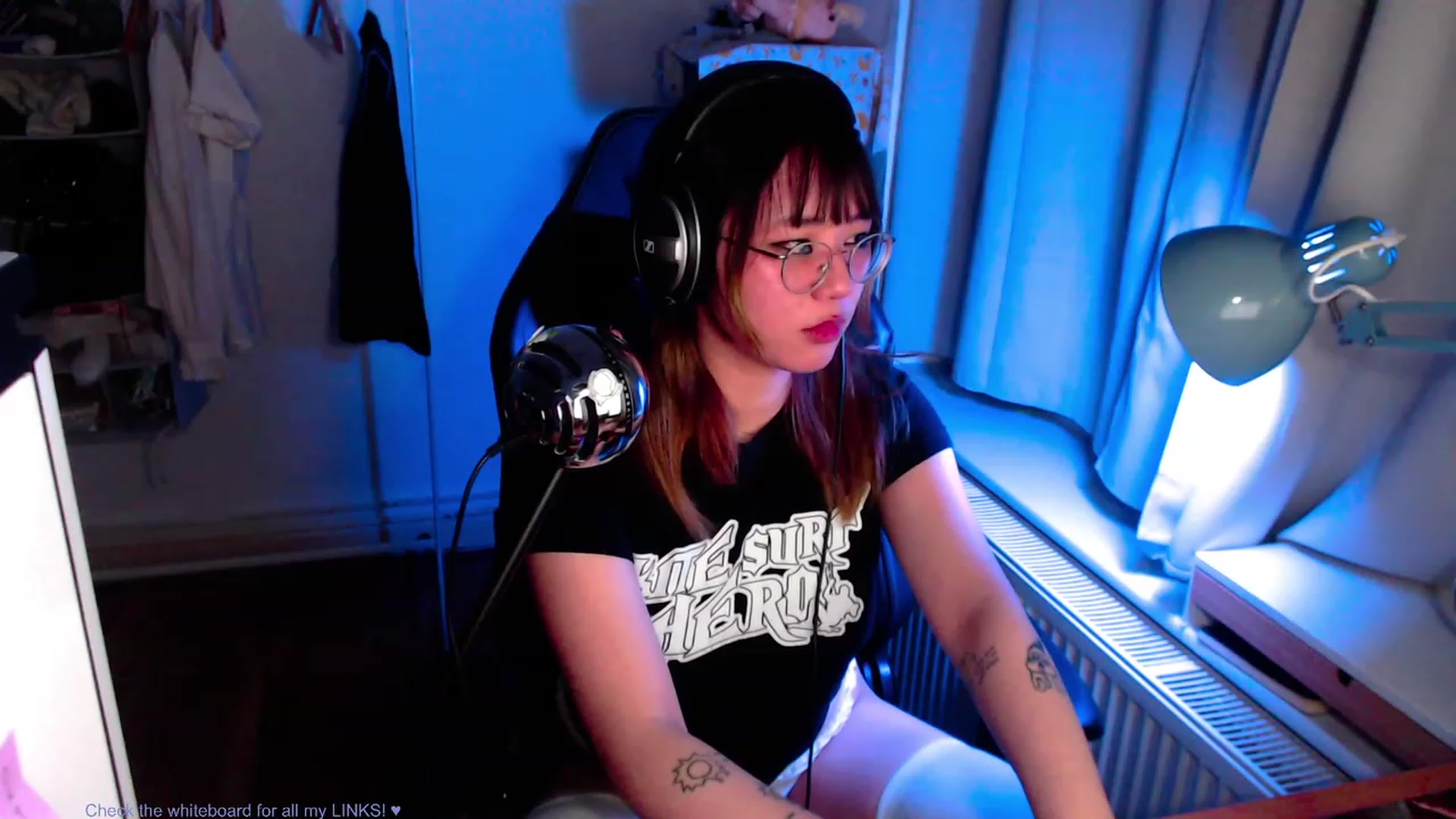 Gallery image thumbnail from Kuromin's myfreecams stream on, 06/28/2023, 23:11 image 16 of 20