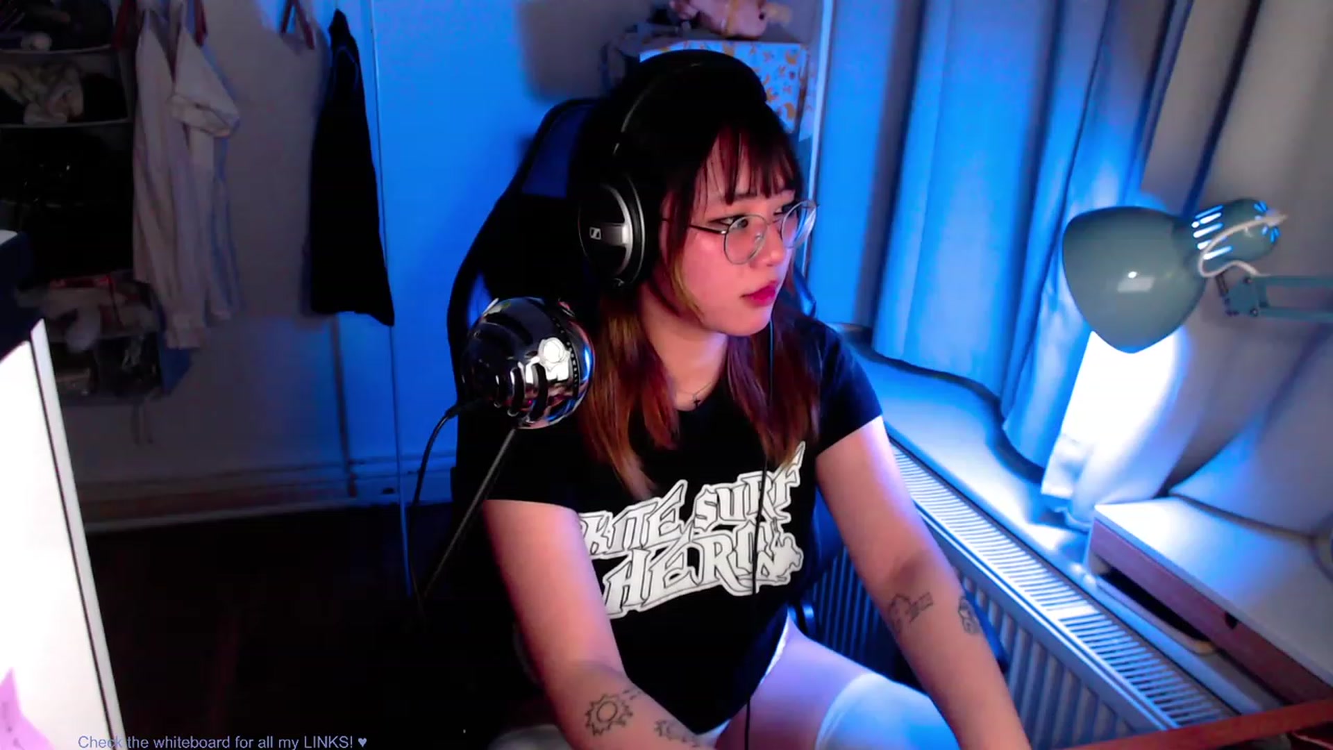 Gallery image thumbnail from Kuromin's myfreecams stream on, 06/28/2023, 23:11 image 15 of 20