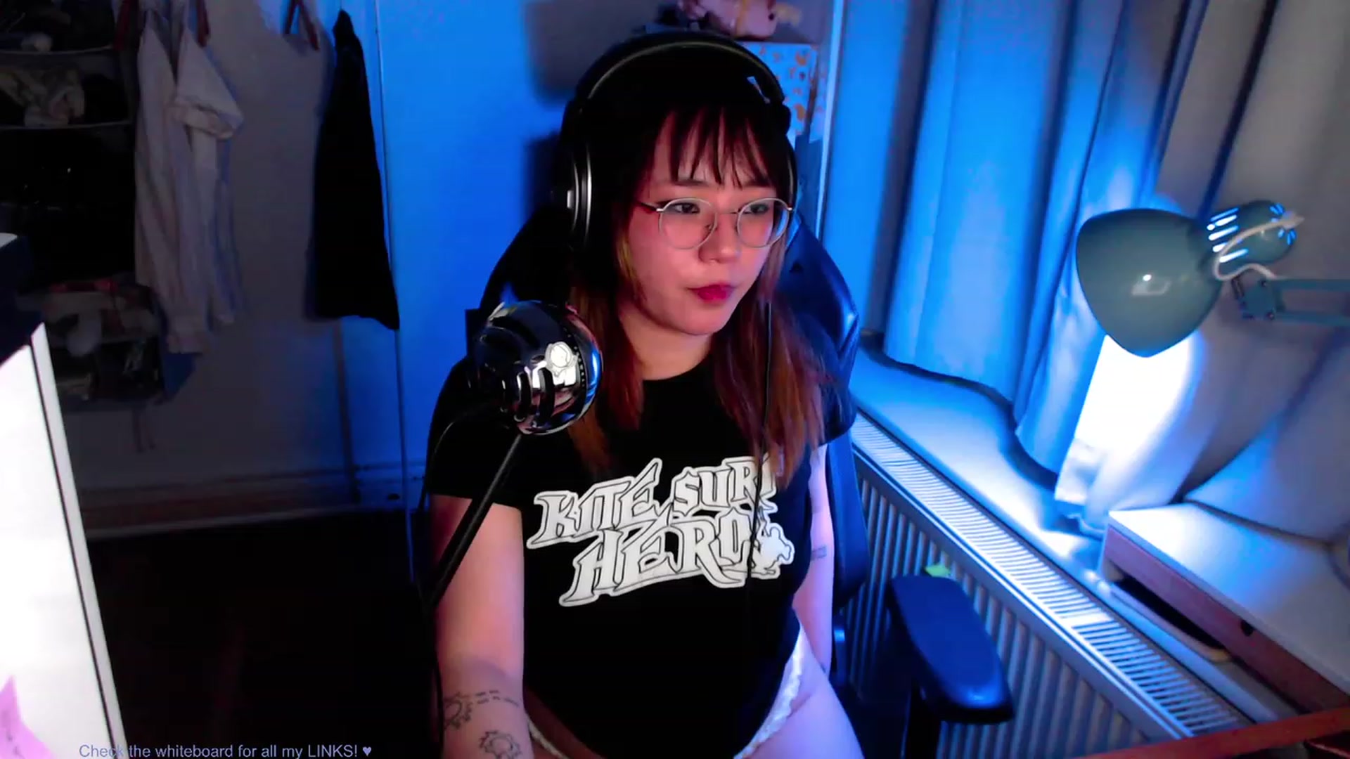 Gallery image thumbnail from Kuromin's myfreecams stream on, 06/28/2023, 23:11 image 19 of 20