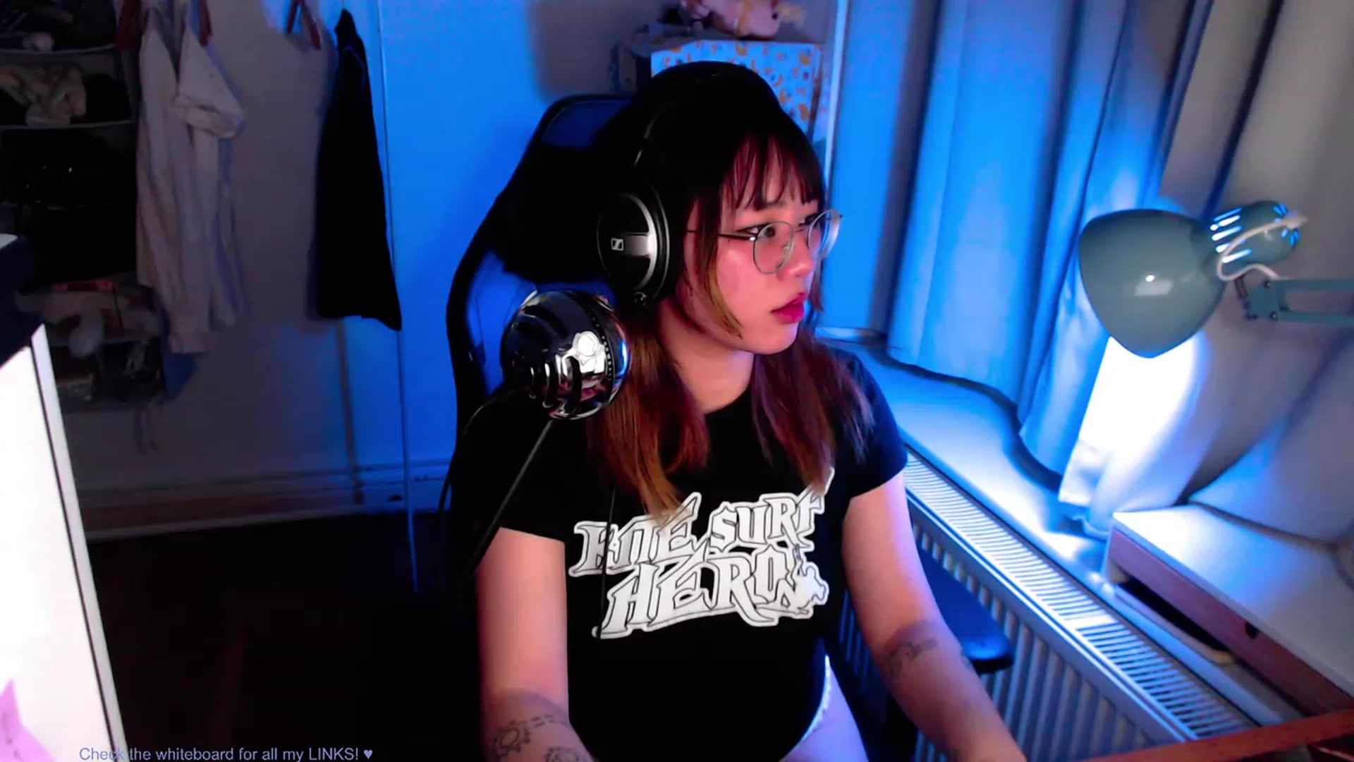 Gallery image thumbnail from Kuromin's myfreecams stream on, 06/28/2023, 23:11 image 7 of 20