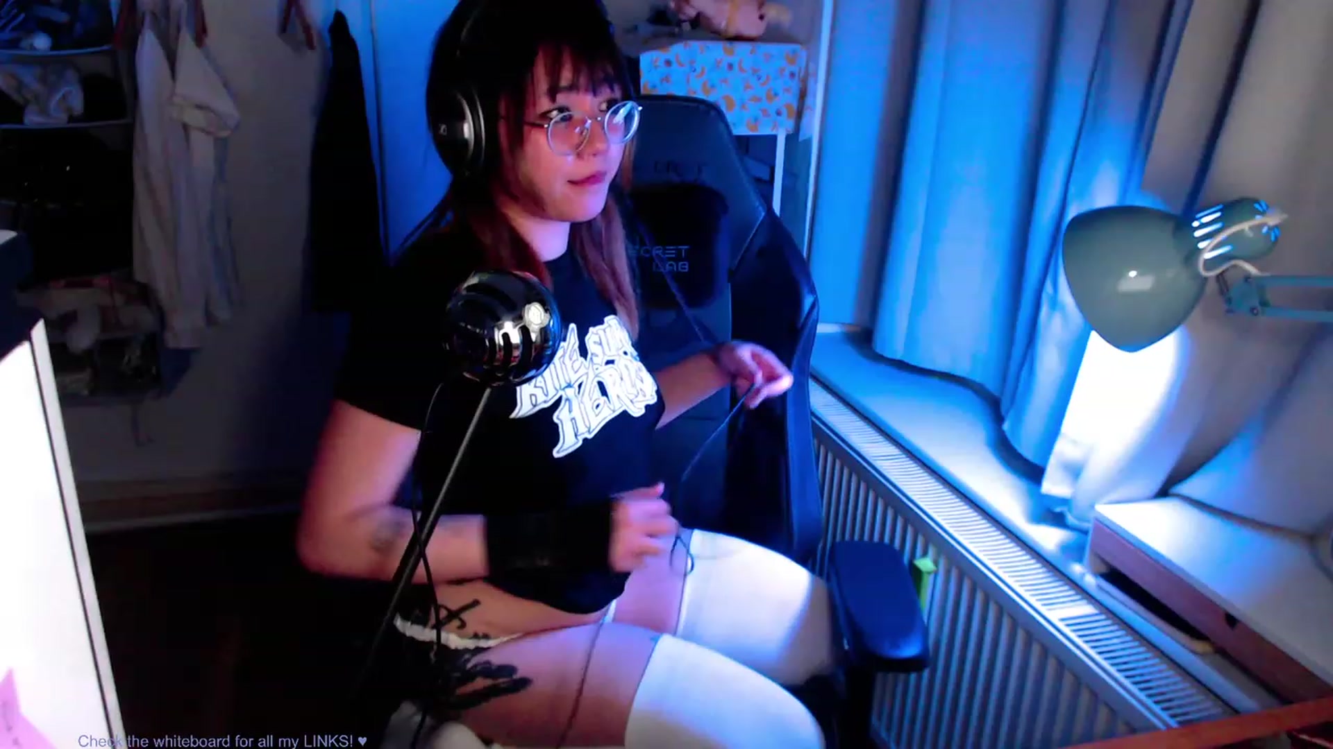 Gallery image thumbnail from Kuromin's myfreecams stream on, 06/28/2023, 23:11 image 10 of 20