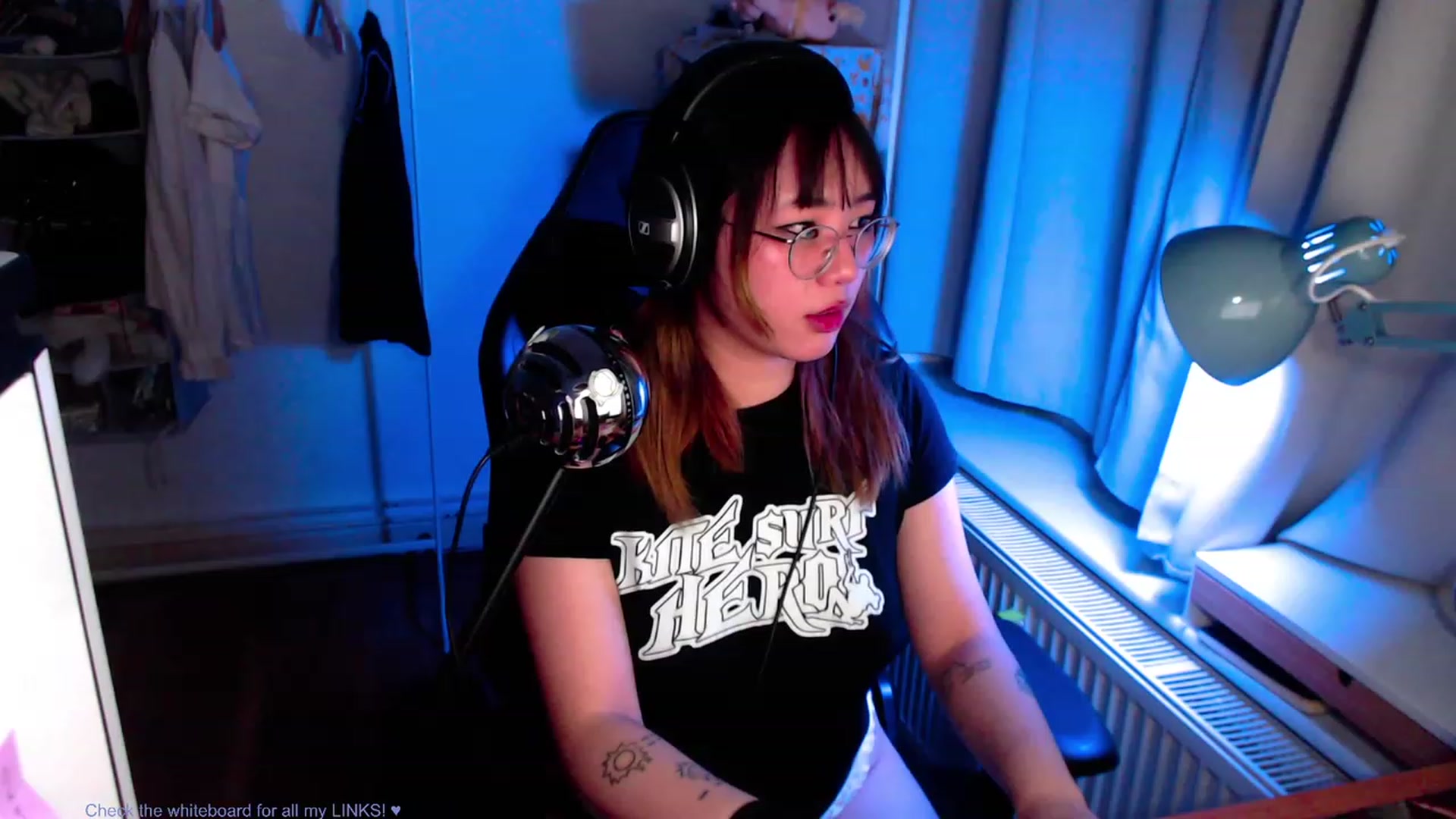 Gallery image thumbnail from Kuromin's myfreecams stream on, 06/28/2023, 23:34 image 1 of 20