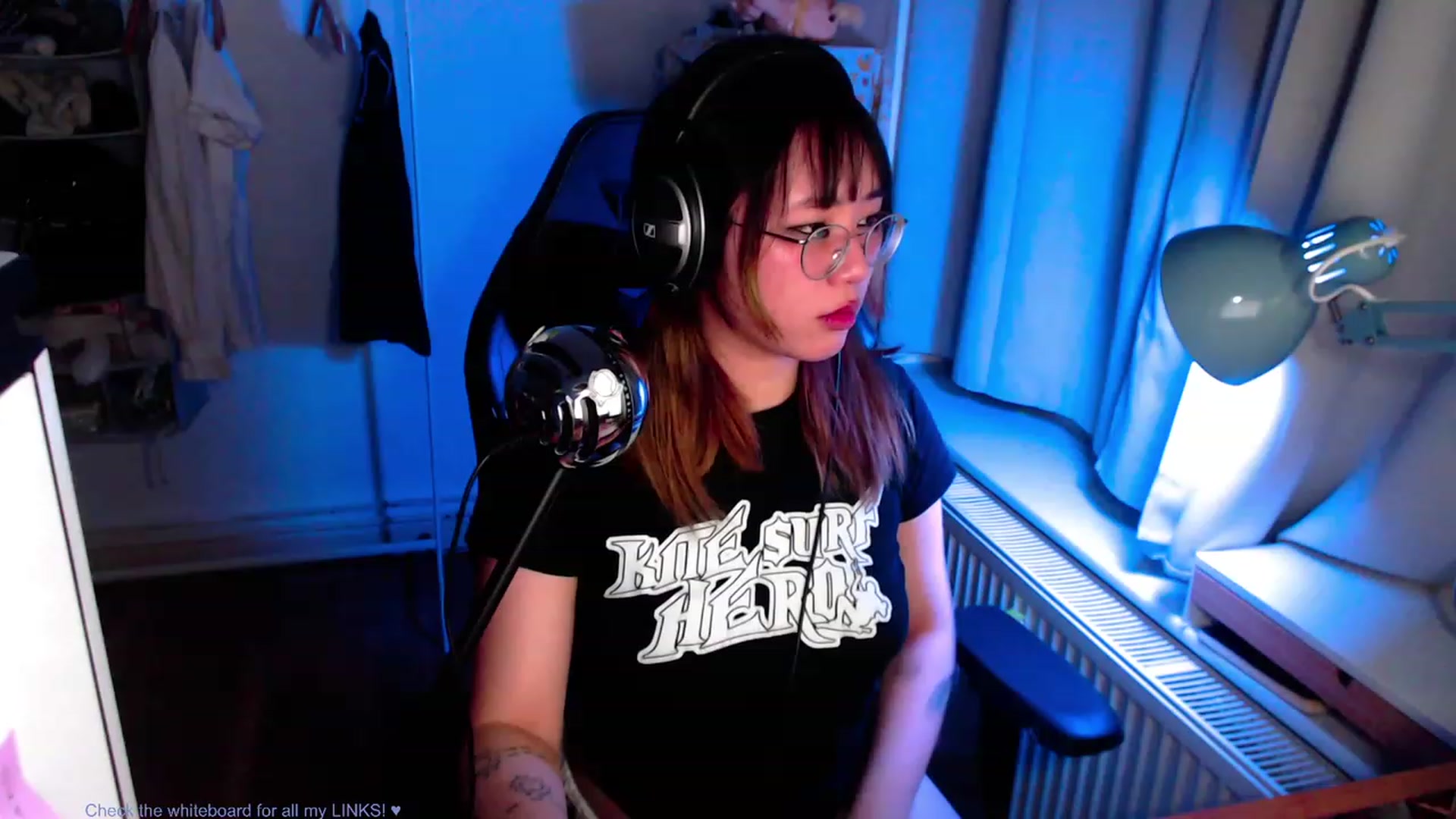 Gallery image thumbnail from Kuromin's myfreecams stream on, 06/28/2023, 23:34 image 7 of 20