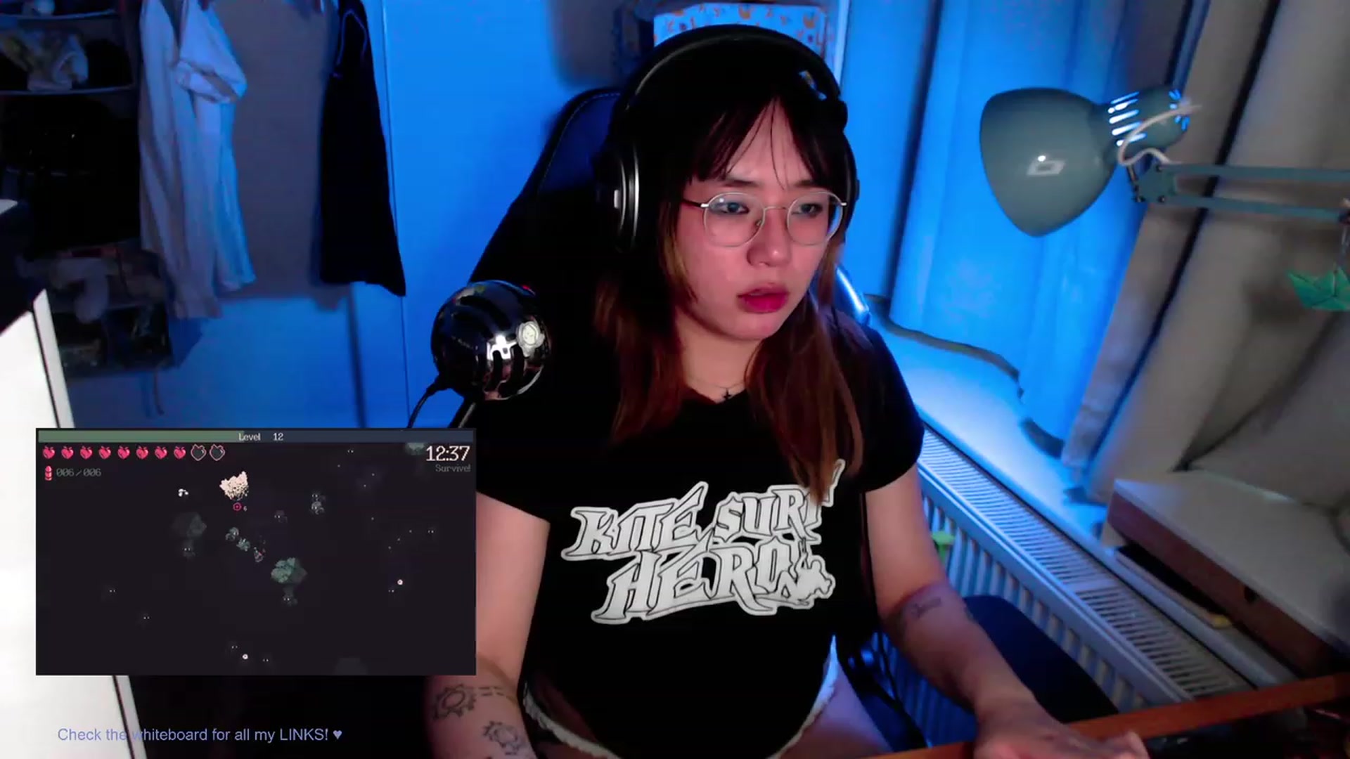 Gallery image thumbnail from Kuromin's myfreecams stream on, 06/29/2023, 02:56 image 10 of 20