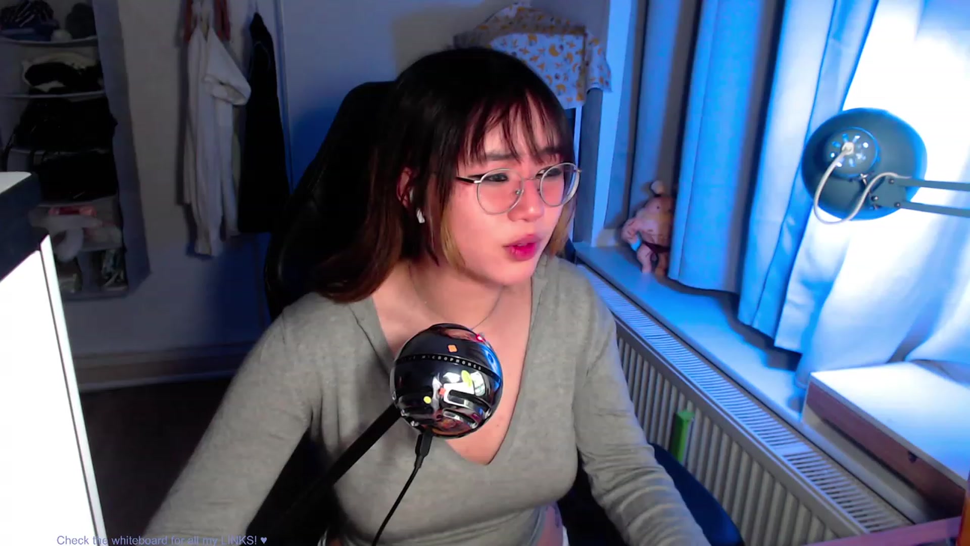 Gallery image thumbnail from Kuromin's myfreecams stream on, 07/05/2023, 01:01 image 2 of 20