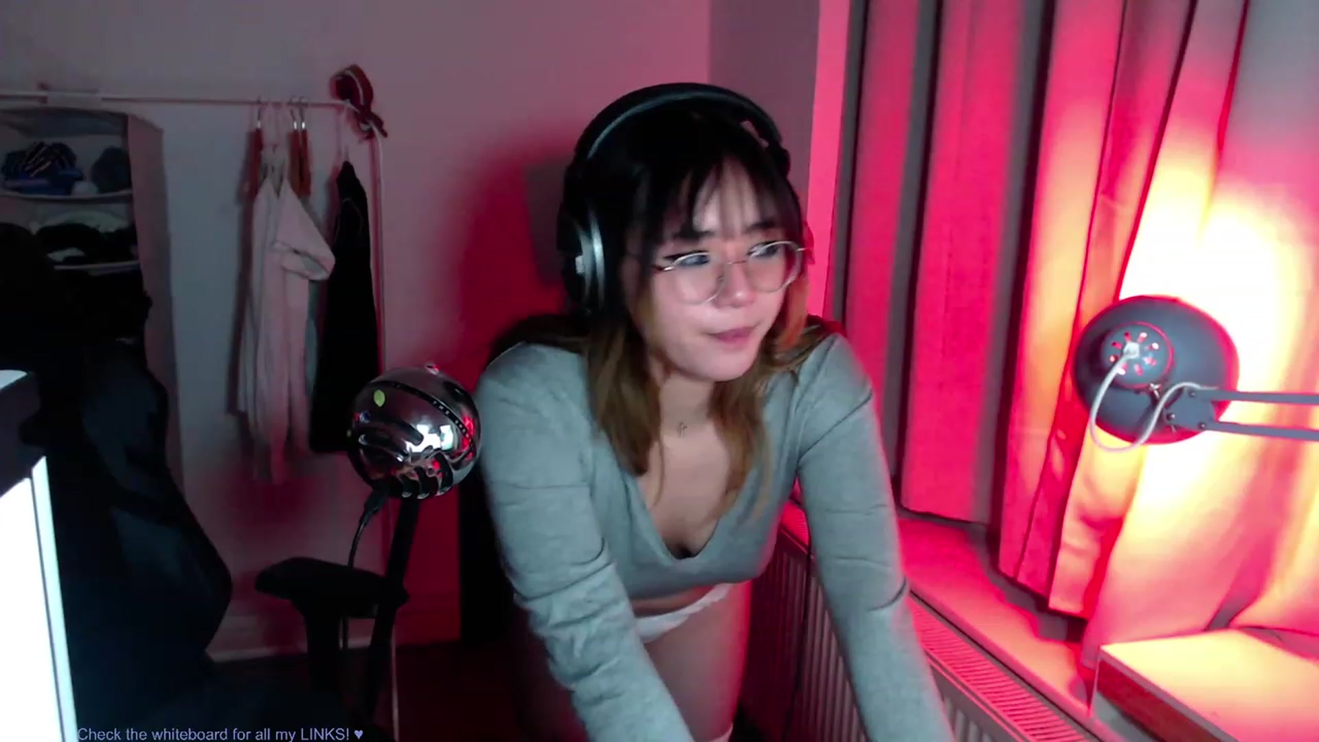 Gallery image thumbnail from Kuromin's myfreecams stream on, 07/05/2023, 01:04 image 10 of 20
