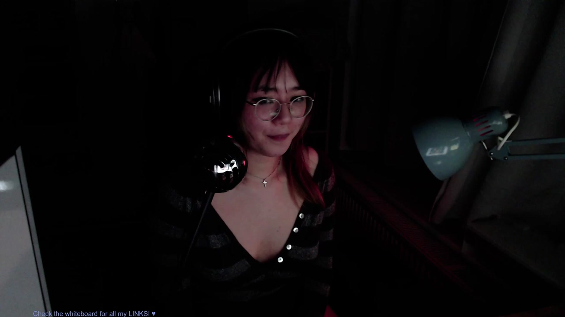 Gallery image thumbnail from Kuromin's myfreecams stream on, 07/06/2023, 01:10 image 14 of 20