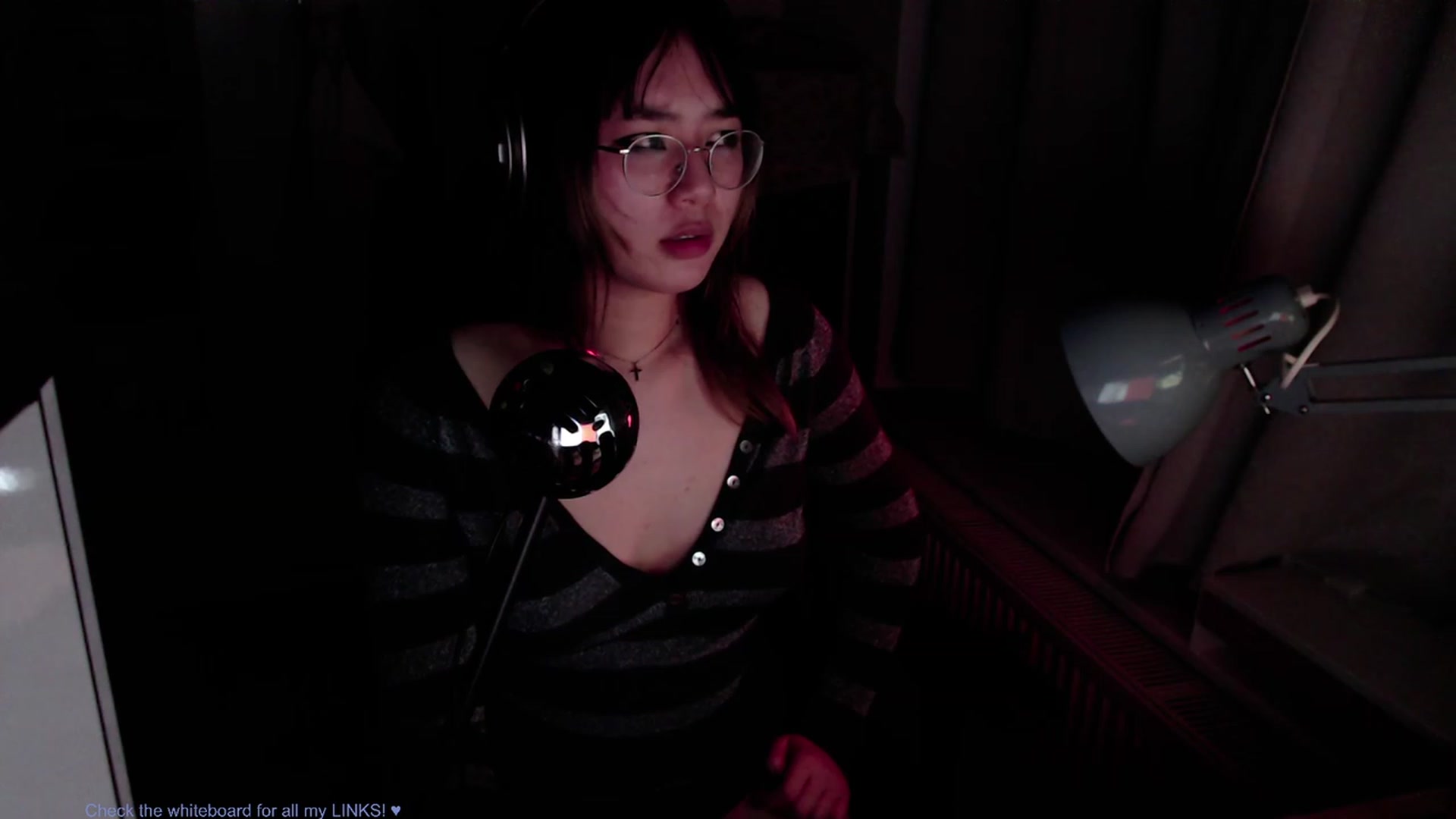 Gallery image thumbnail from Kuromin's myfreecams stream on, 07/06/2023, 01:10 image 16 of 20