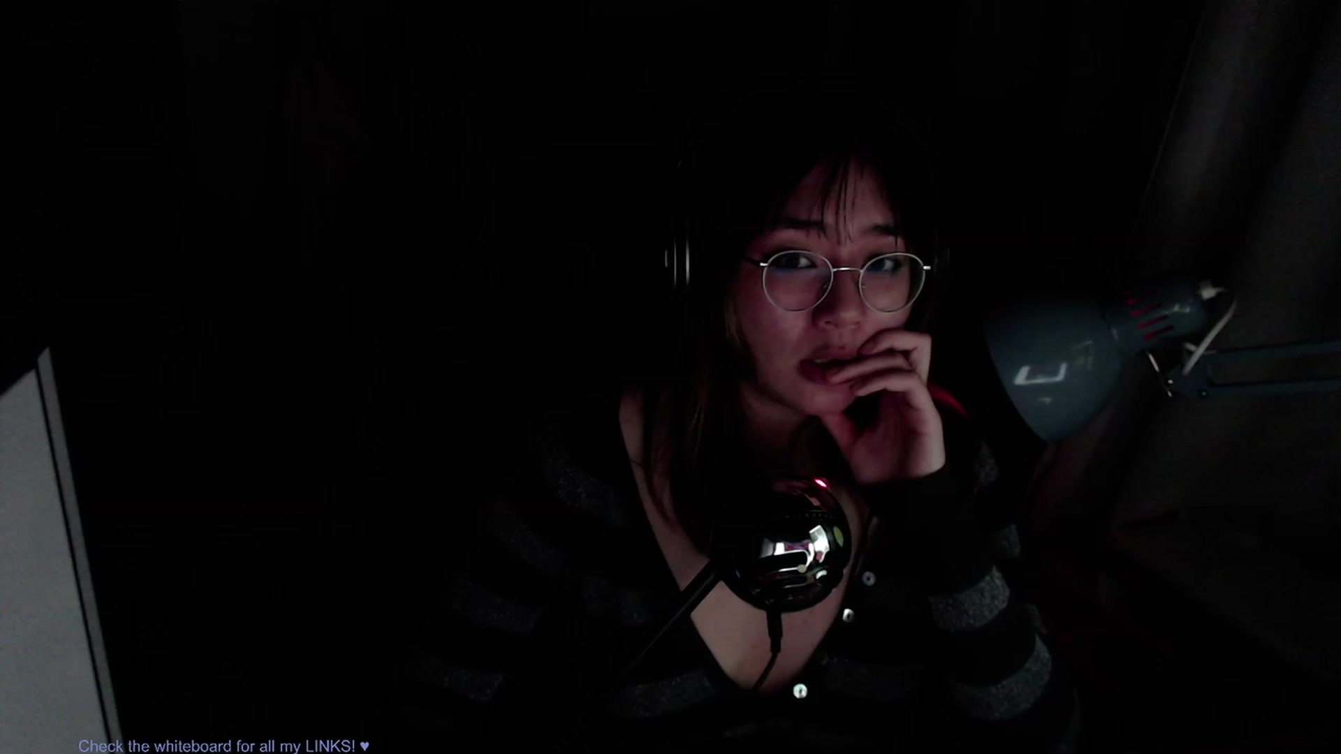 Gallery image thumbnail from Kuromin's myfreecams stream on, 07/06/2023, 02:45 image 3 of 20