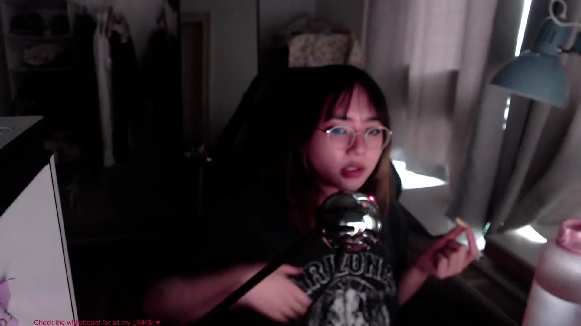 Gallery image thumbnail from Kuromin's myfreecams stream on, 07/07/2023, 17:48 image 8 of 20