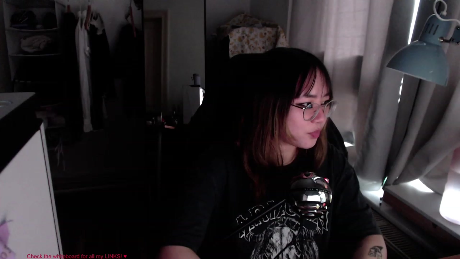 Gallery image thumbnail from Kuromin's myfreecams stream on, 07/07/2023, 17:48 image 4 of 20