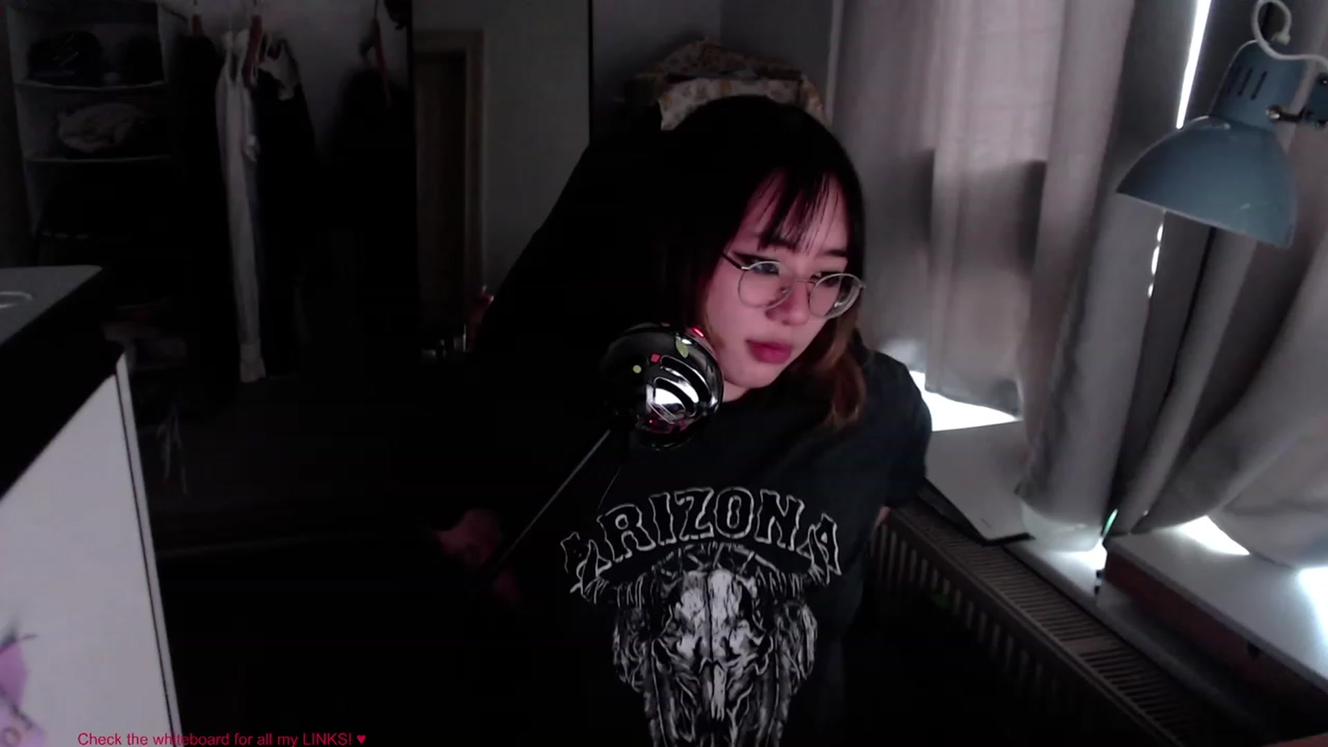 Gallery image thumbnail from Kuromin's myfreecams stream on, 07/07/2023, 17:48 image 15 of 20