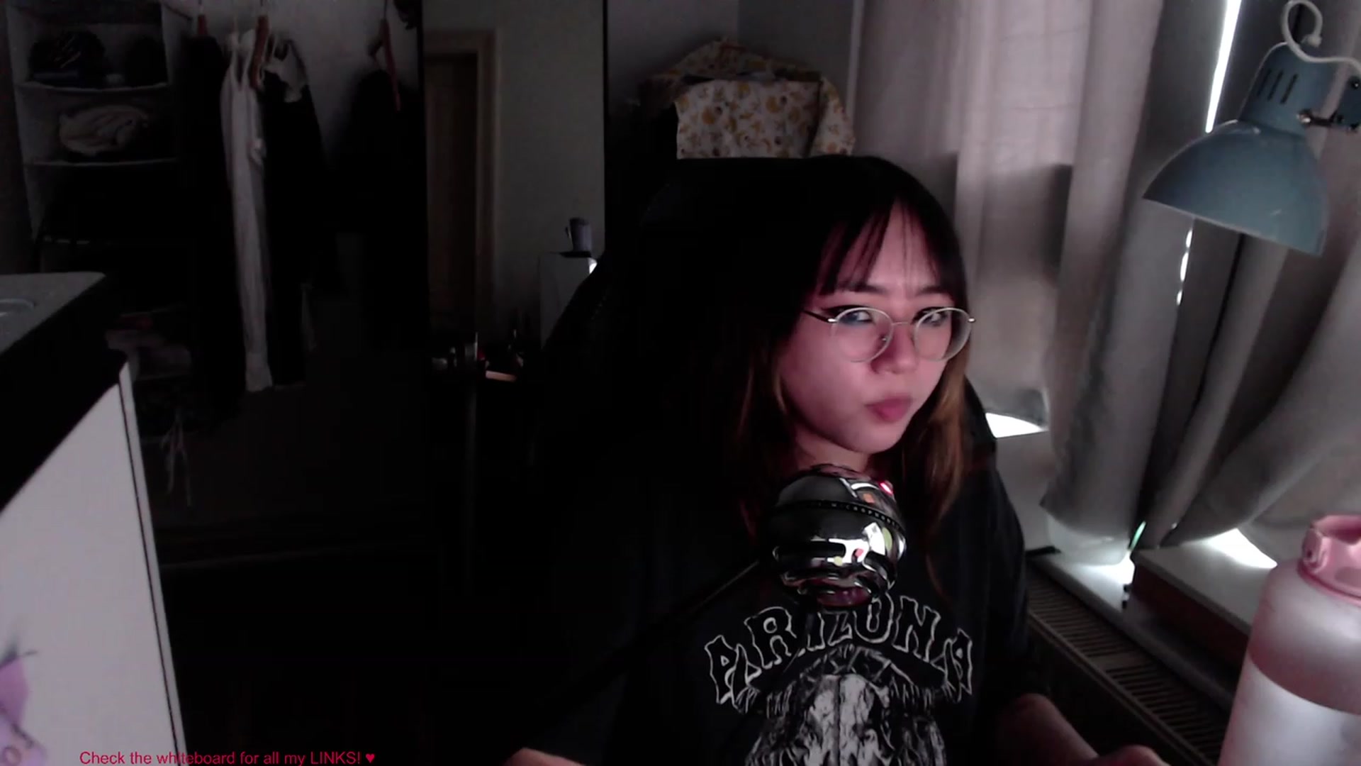 Gallery image thumbnail from Kuromin's myfreecams stream on, 07/07/2023, 17:48 image 9 of 20