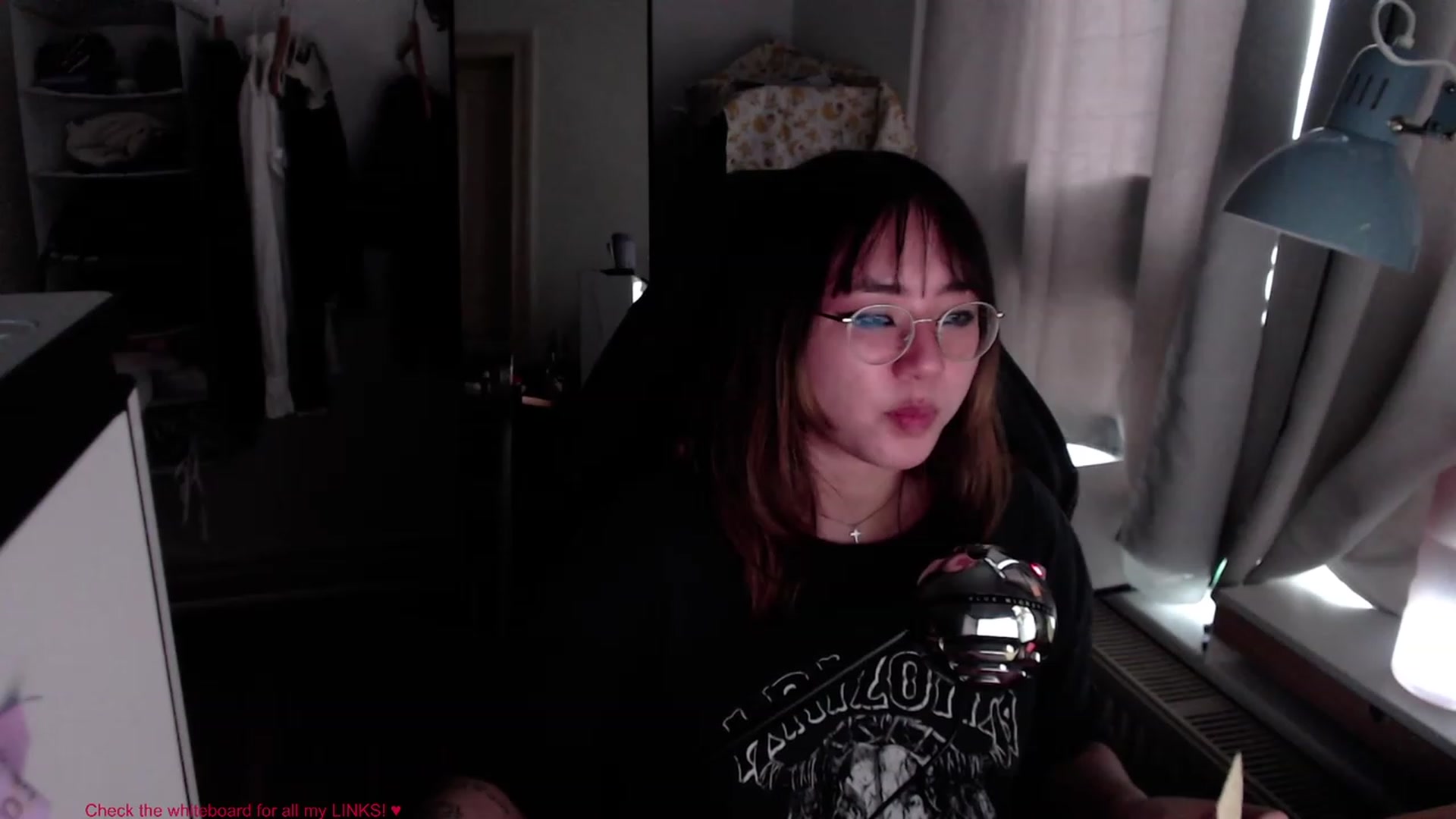 Gallery image thumbnail from Kuromin's myfreecams stream on, 07/07/2023, 17:48 image 2 of 20