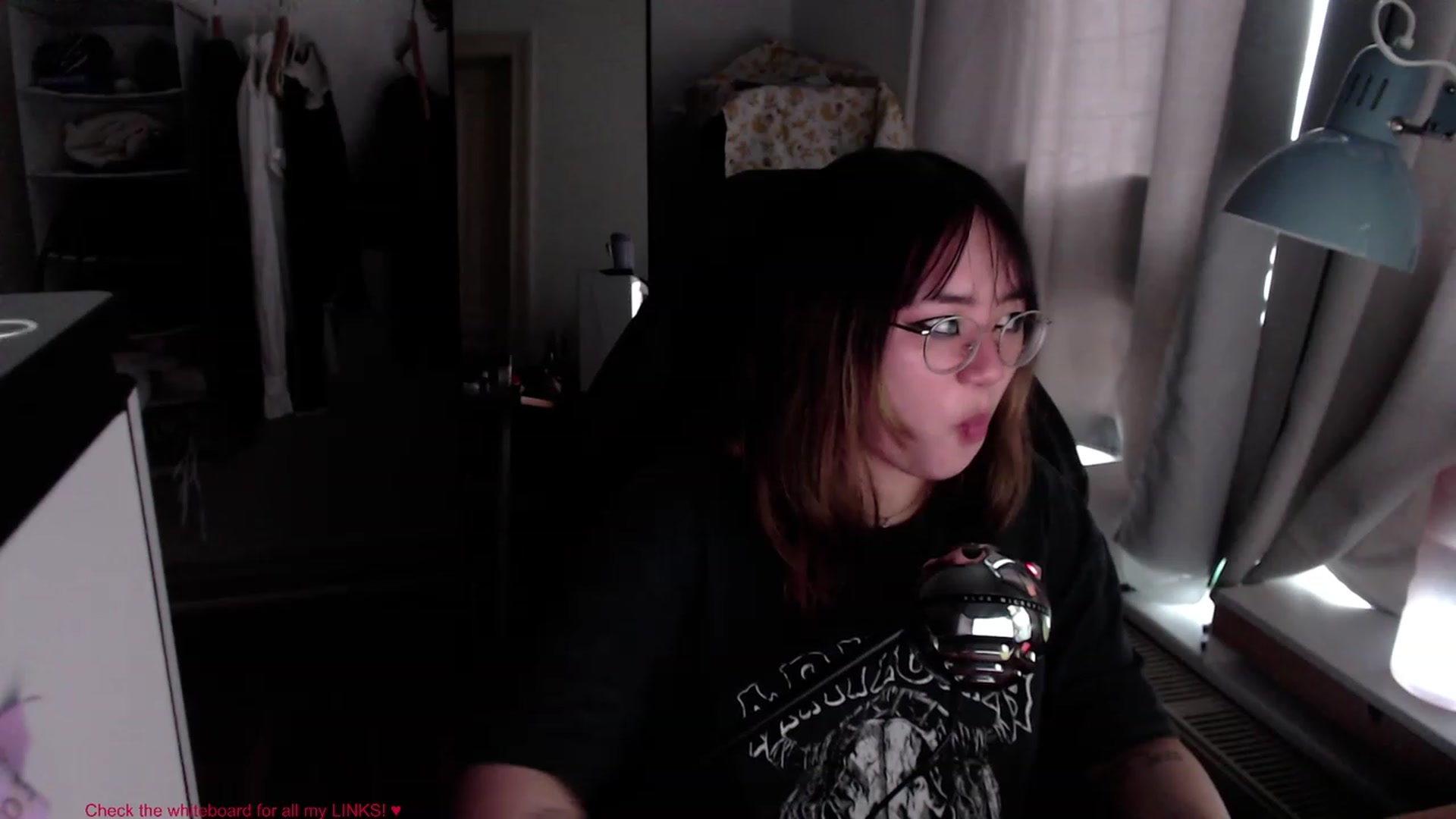 Gallery image thumbnail from Kuromin's myfreecams stream on, 07/07/2023, 17:48 image 3 of 20