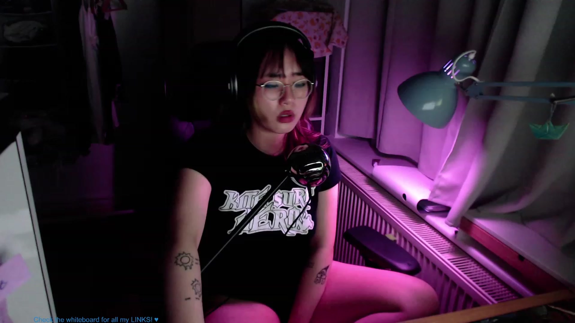 Gallery image thumbnail from Kuromin's myfreecams stream on, 07/08/2023, 24:01 image 13 of 20