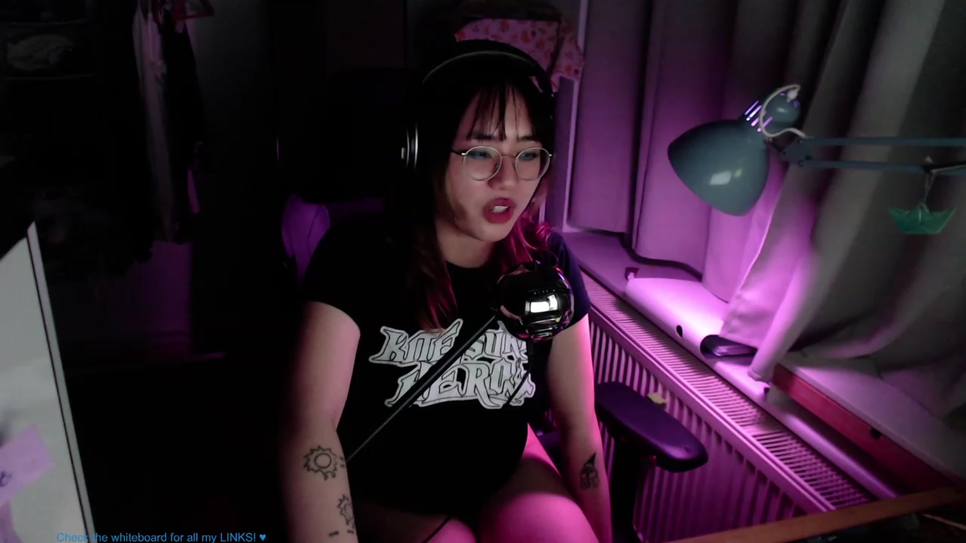 Gallery image thumbnail from Kuromin's myfreecams stream on, 07/08/2023, 24:01 image 16 of 20