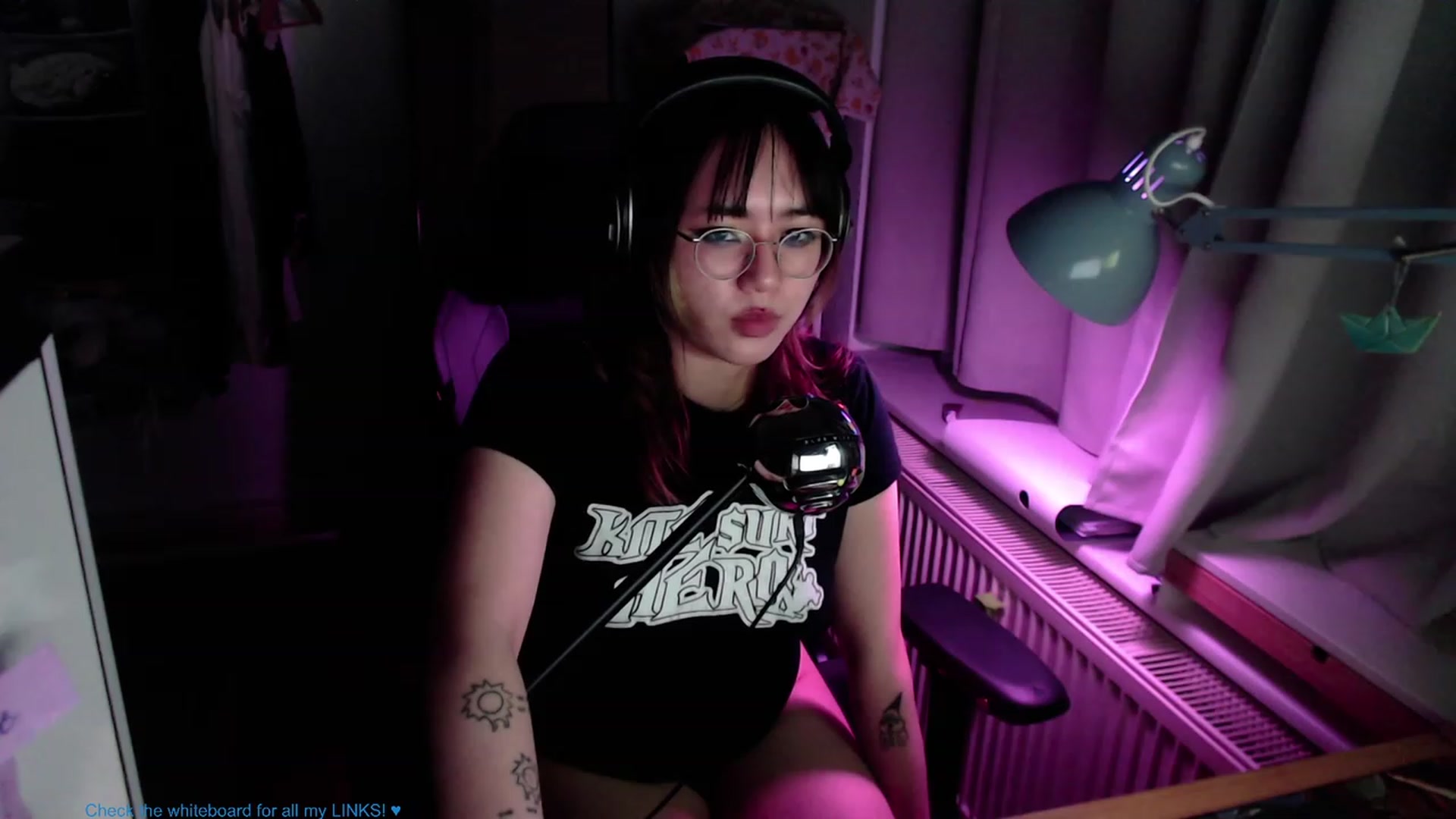 Gallery image thumbnail from Kuromin's myfreecams stream on, 07/08/2023, 24:01 image 17 of 20