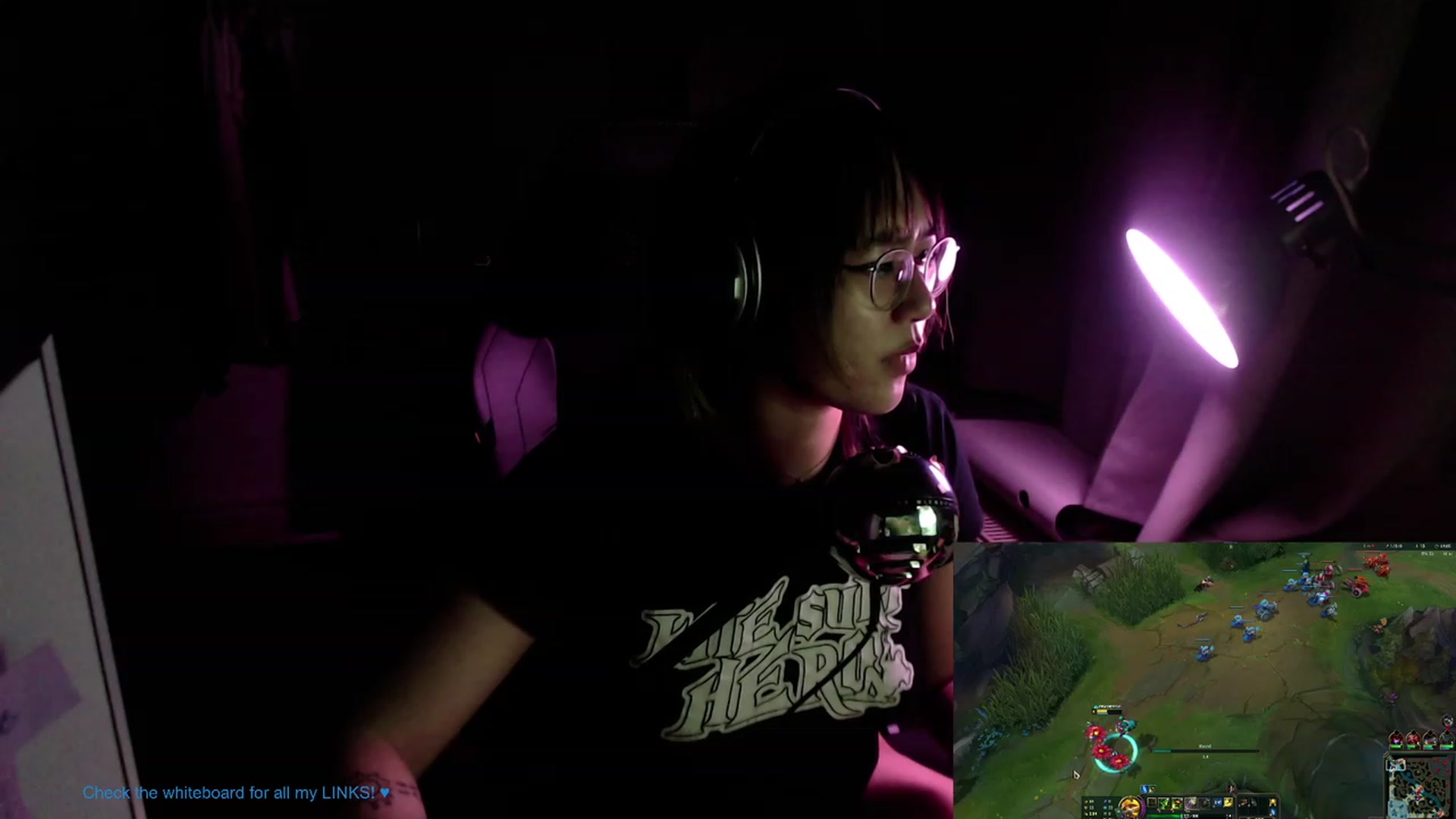 Gallery image thumbnail from Kuromin's myfreecams stream on, 07/08/2023, 02:32 image 6 of 20