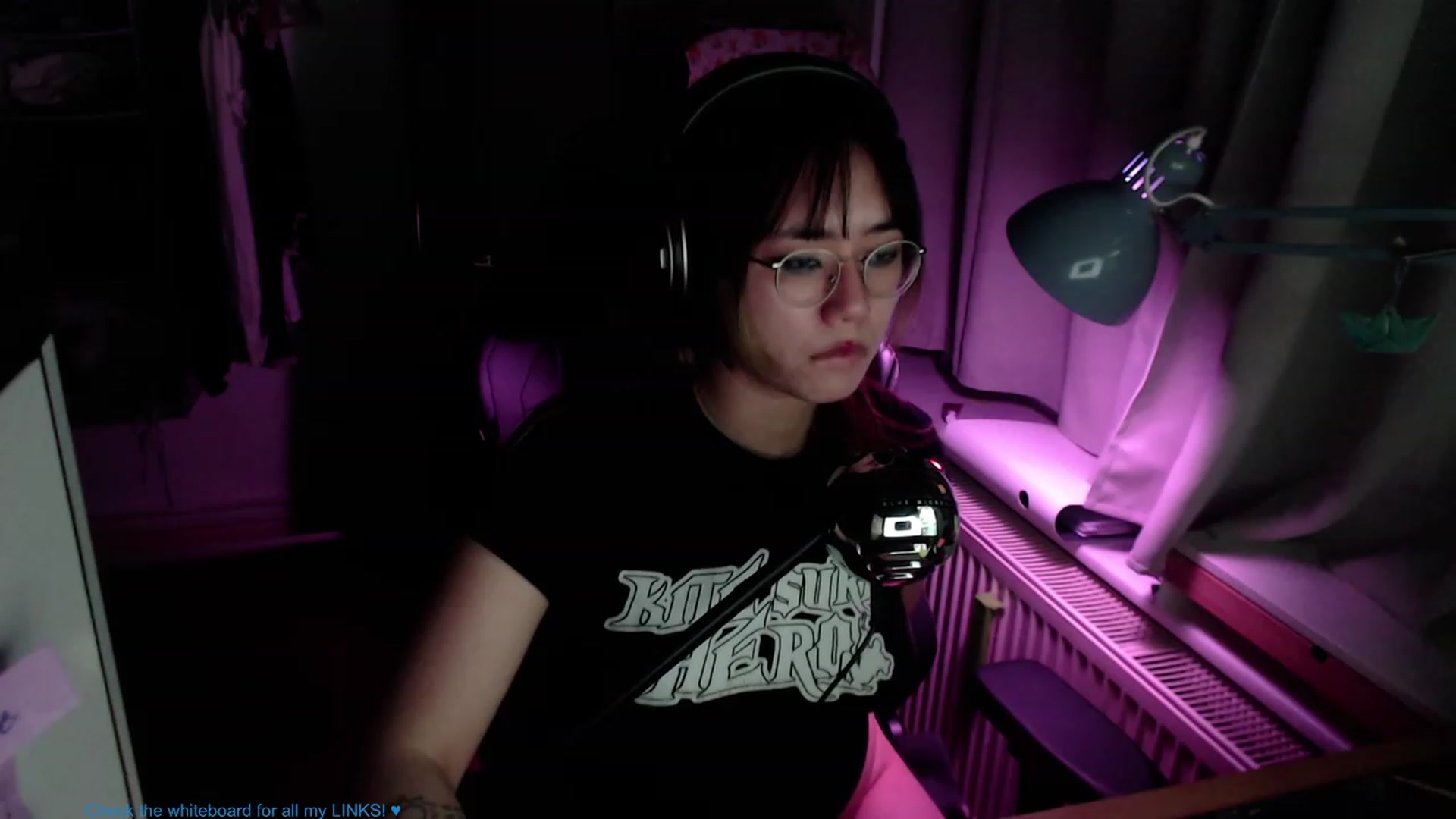 Gallery image thumbnail from Kuromin's myfreecams stream on, 07/08/2023, 02:32 image 3 of 20