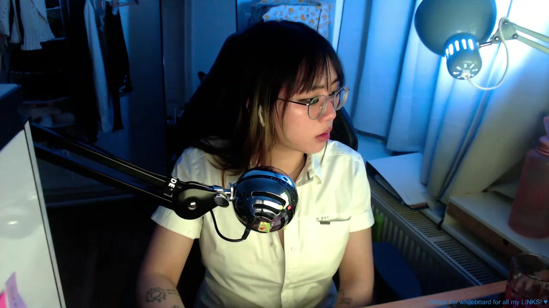 Gallery image thumbnail from Kuromin's myfreecams stream on, 07/12/2023, 03:33 image 10 of 20