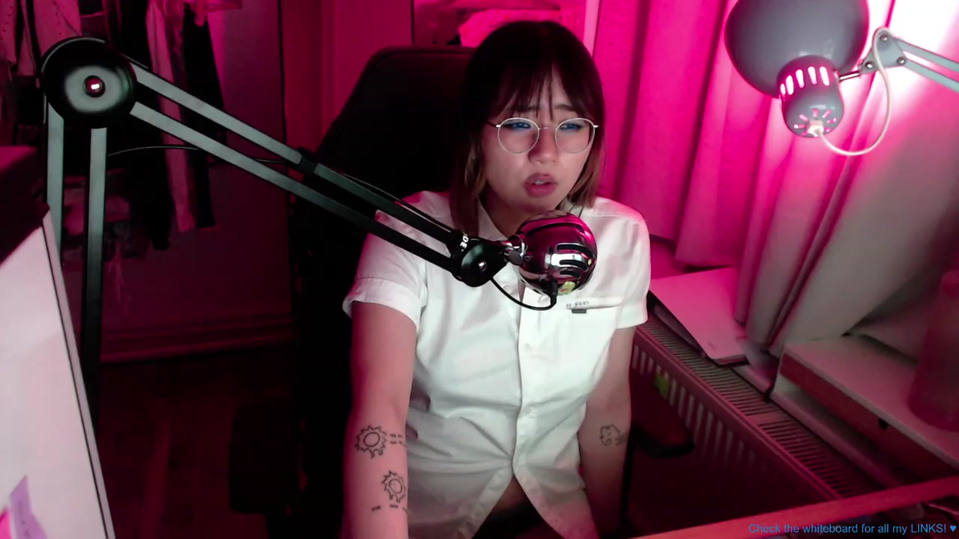 Gallery image thumbnail from Kuromin's myfreecams stream on, 07/12/2023, 03:33 image 5 of 20