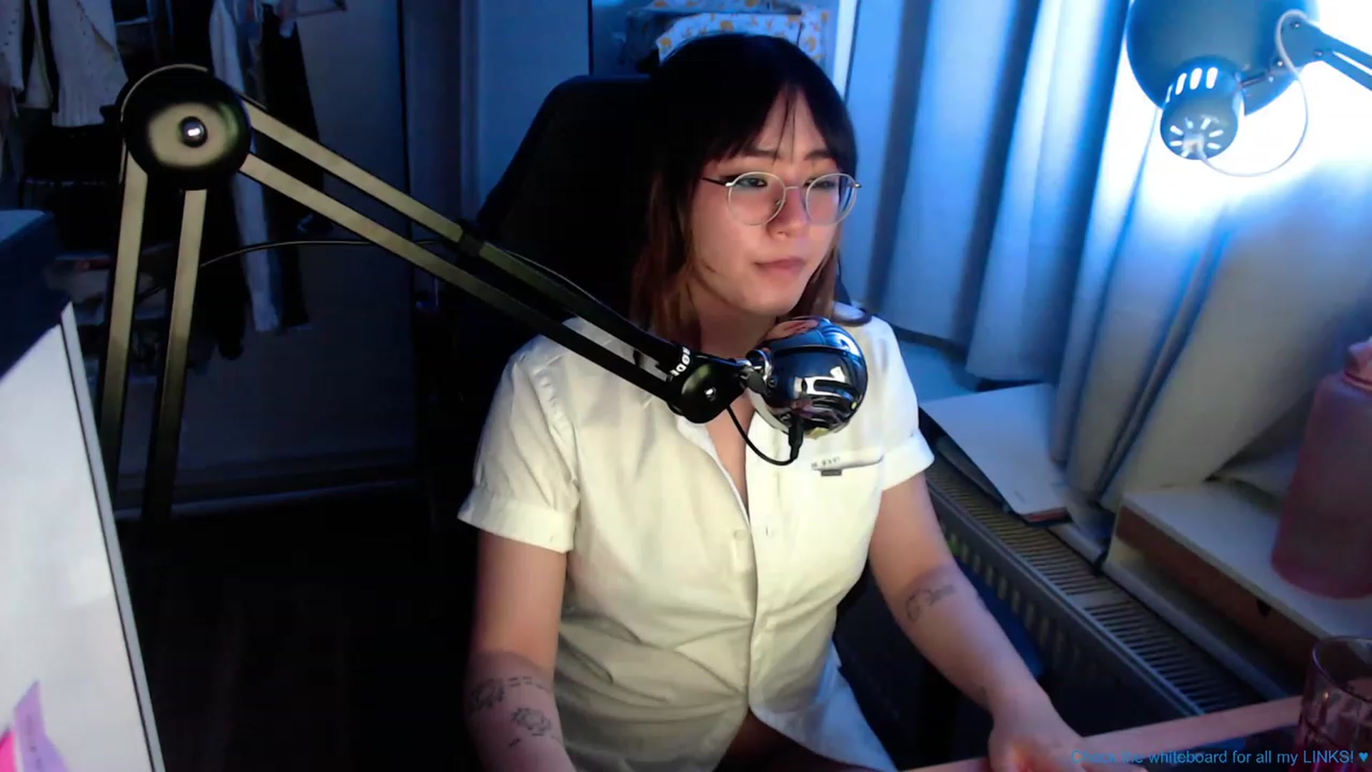 Gallery image thumbnail from Kuromin's myfreecams stream on, 07/12/2023, 03:33 image 16 of 20