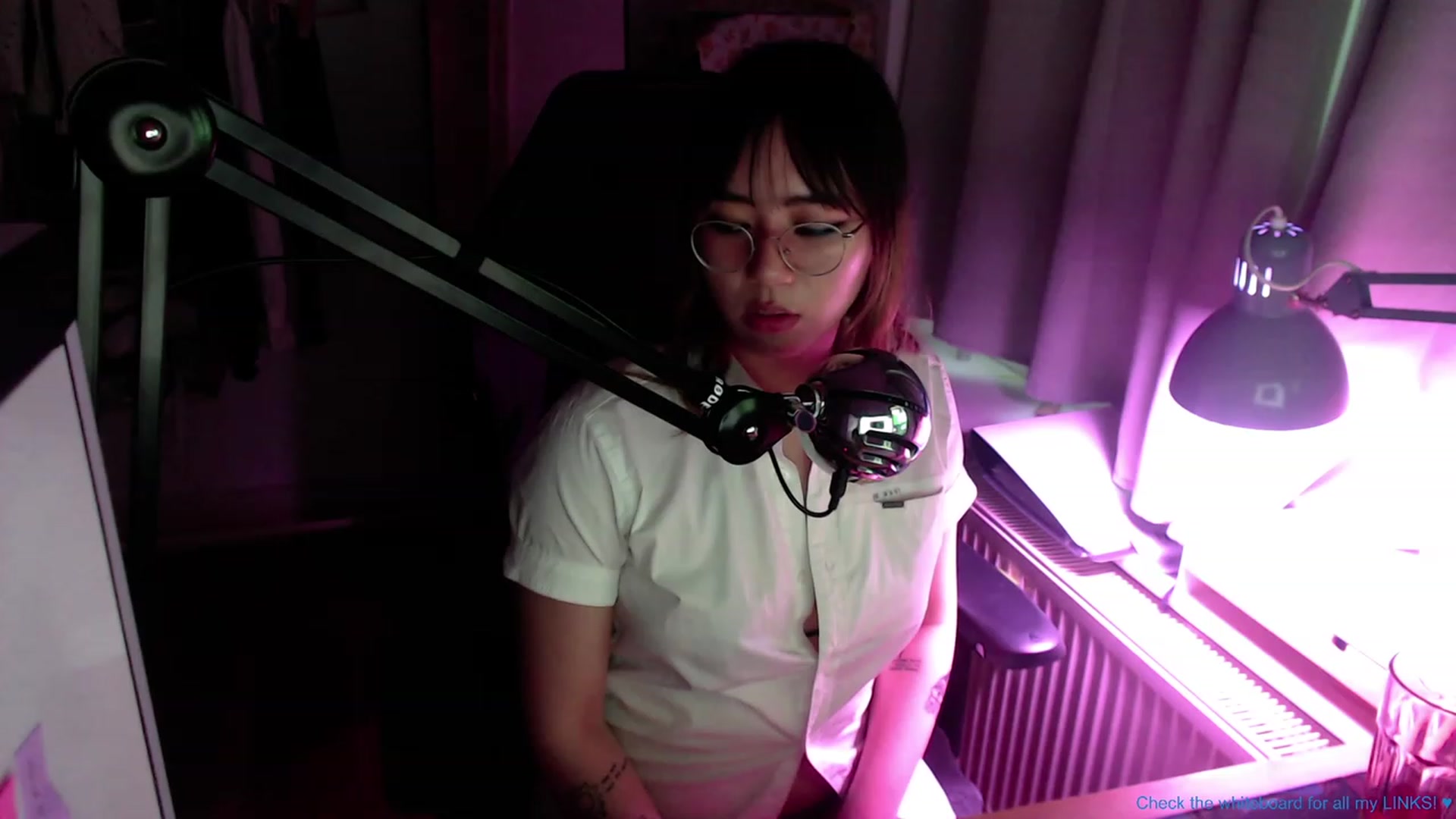 Gallery image thumbnail from Kuromin's myfreecams stream on, 07/12/2023, 04:05 image 12 of 20