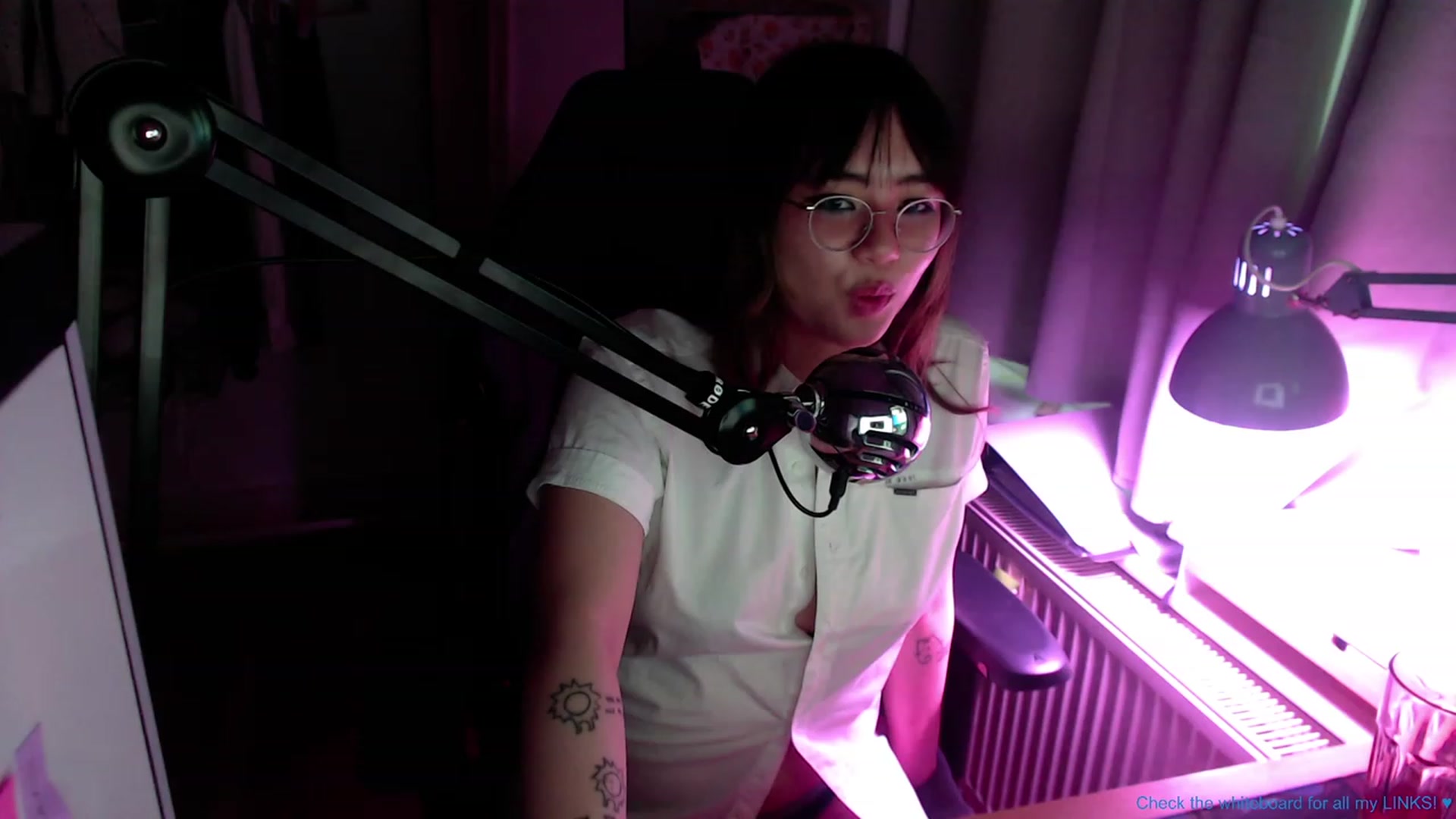 Gallery image thumbnail from Kuromin's myfreecams stream on, 07/12/2023, 04:05 image 15 of 20