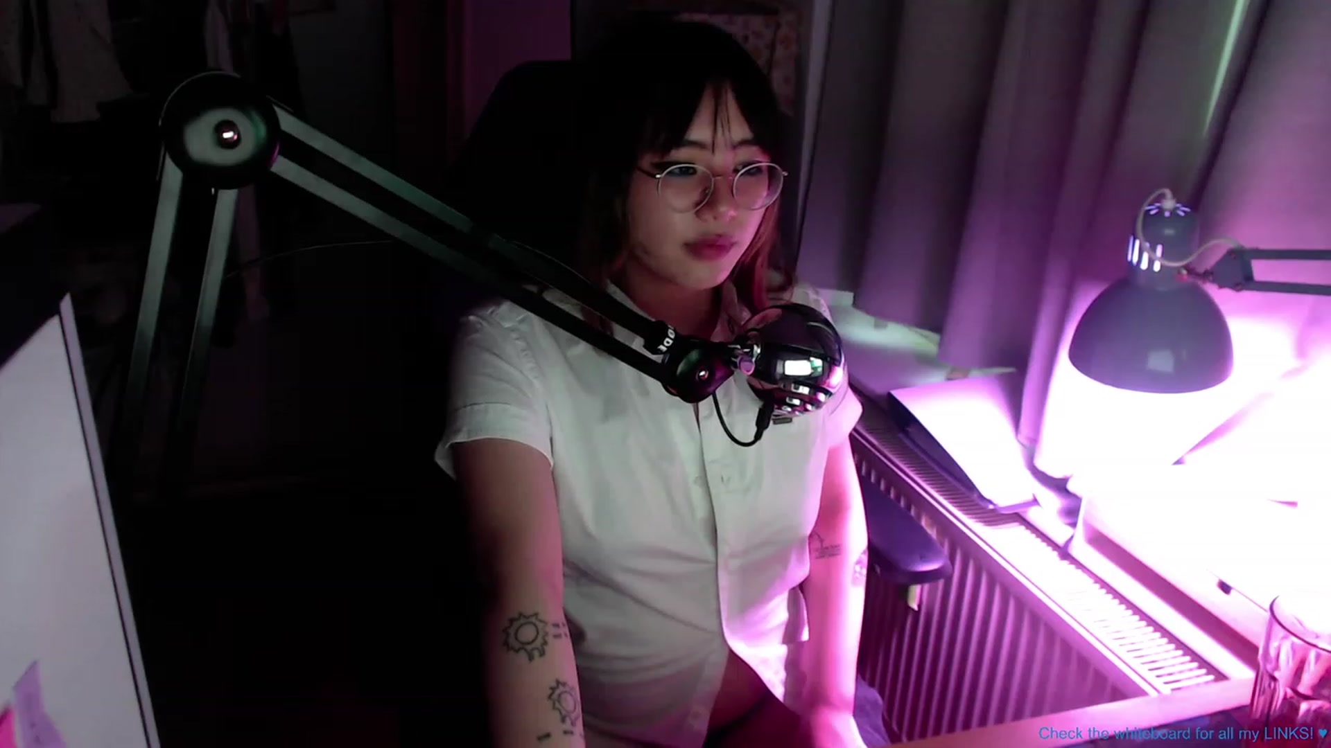 Gallery image thumbnail from Kuromin's myfreecams stream on, 07/12/2023, 04:05 image 18 of 20