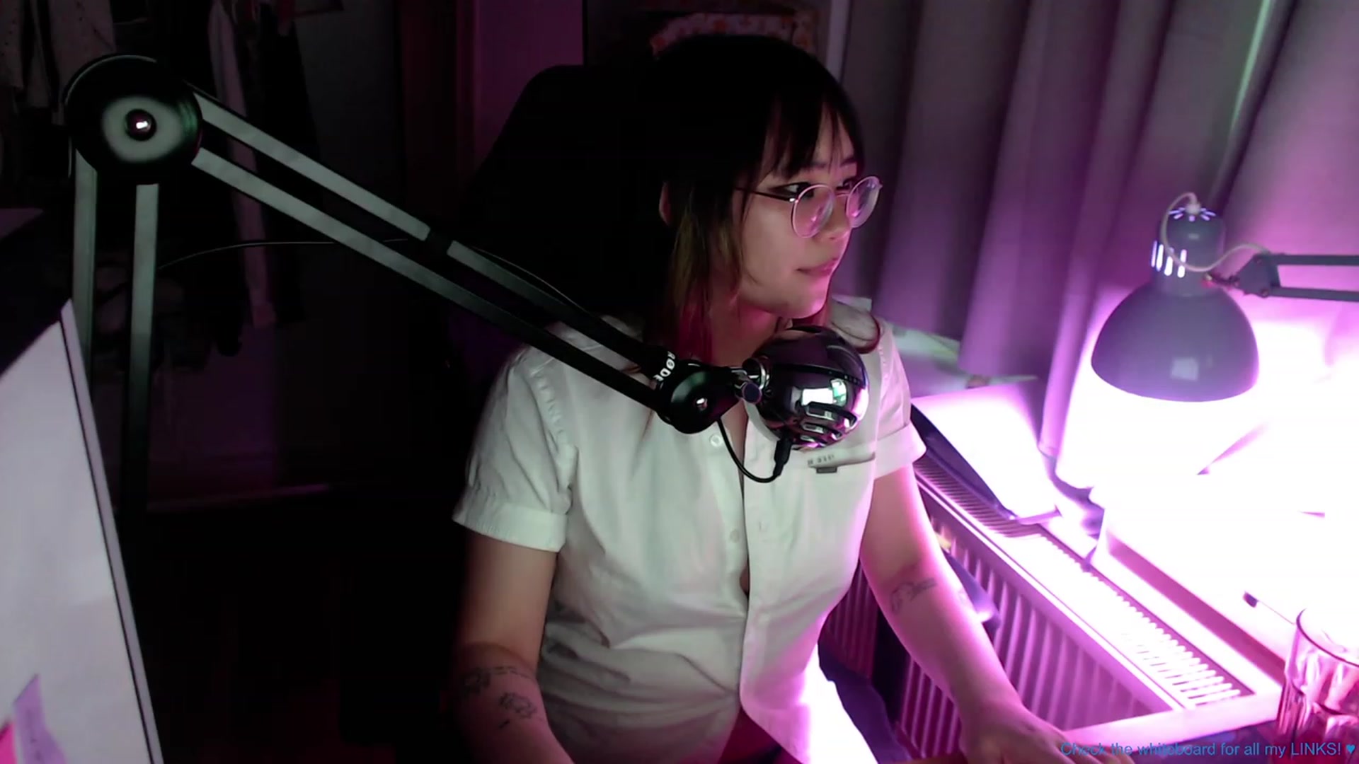 Gallery image thumbnail from Kuromin's myfreecams stream on, 07/12/2023, 04:05 image 14 of 20